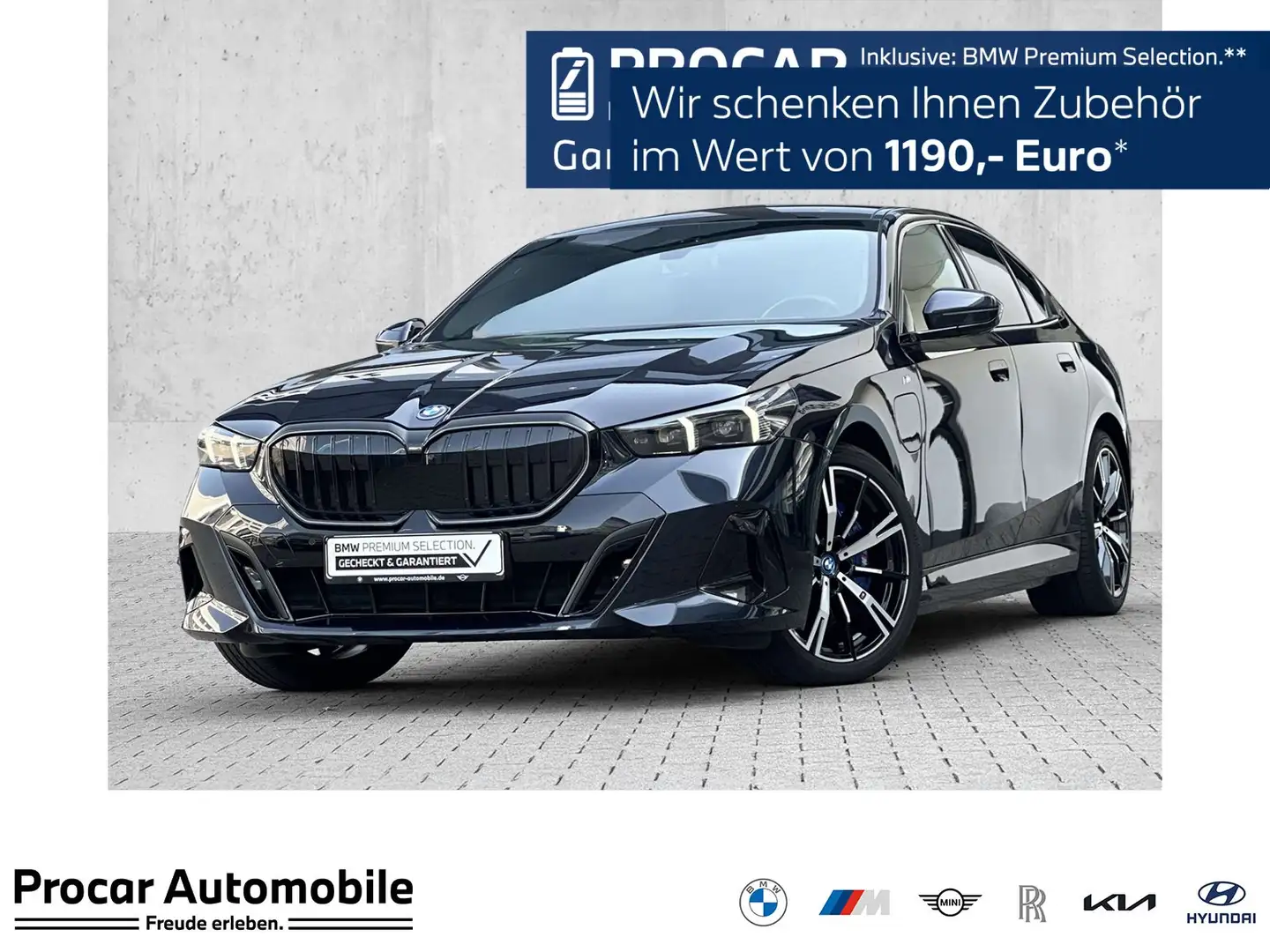 BMW 550 e xDrive M Sport Pro DA Prof PA+ Pano AHK B&W Zwart - 1