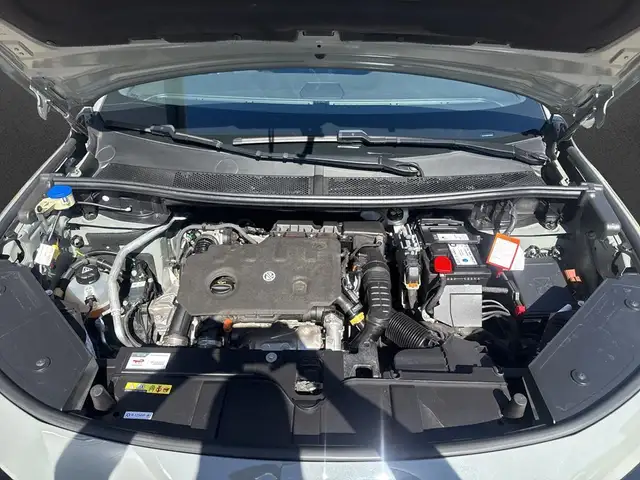 DS Automobiles DS 7 view 5