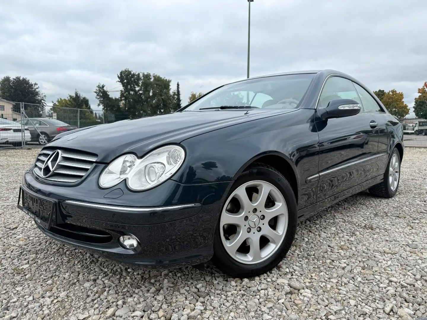 Mercedes-Benz CLK 240 CLK Schwarz - 1
