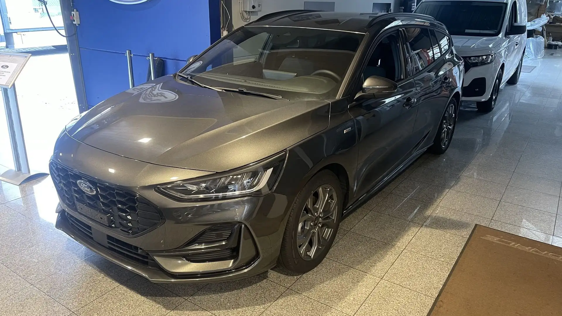 Ford Focus EcoBoost mHEV ST-Line X - 1