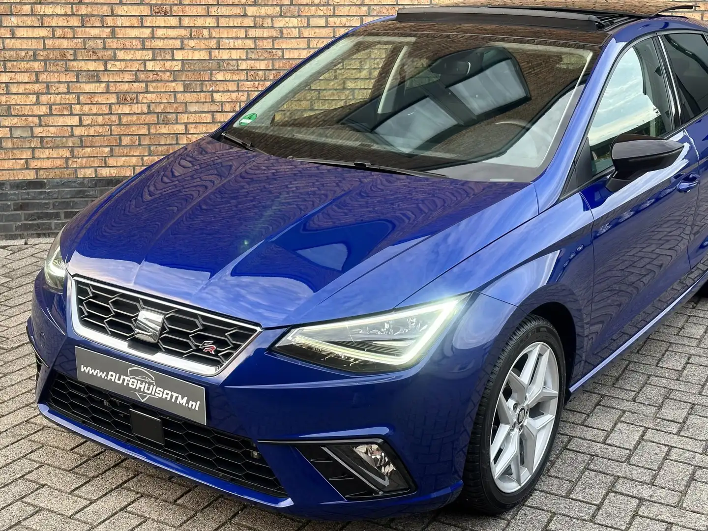 SEAT Ibiza 1.0 TSI FR 116pk Pano Cruise Led Trekhaak Climatr Blauw - 2