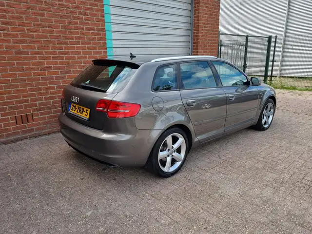 Audi A3 view 4