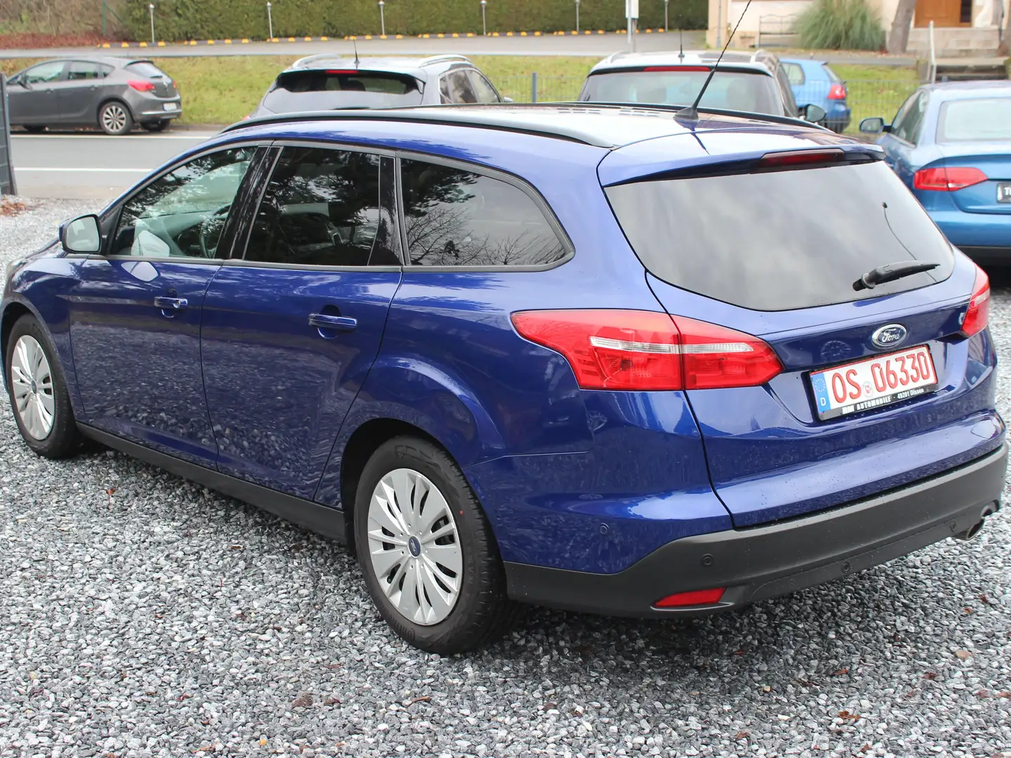 Ford Focus Business*HU.AU.NEU*Finanzierung* Bleu - 2