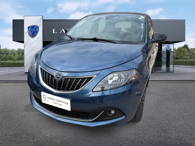 Lancia Ypsilon 1.0 FireFly 70cv Hybrid Platino