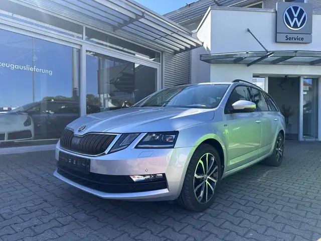 Skoda Octavia Combi 2.0TDI DSG*TOUR*LED*NAVI*ALU