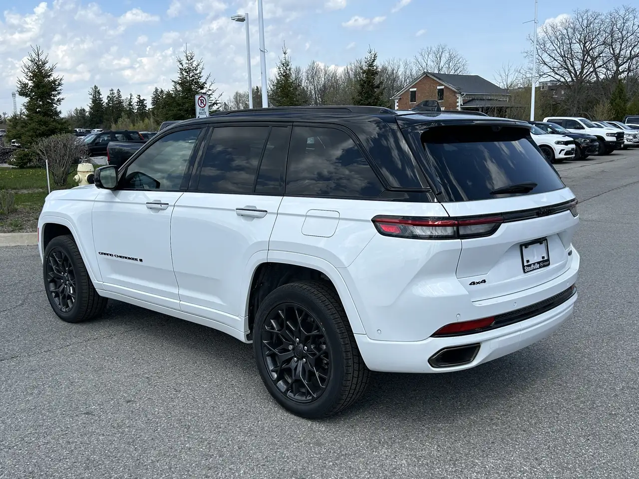 Jeep Grand Cherokee снимка Jeep Grand Cherokee