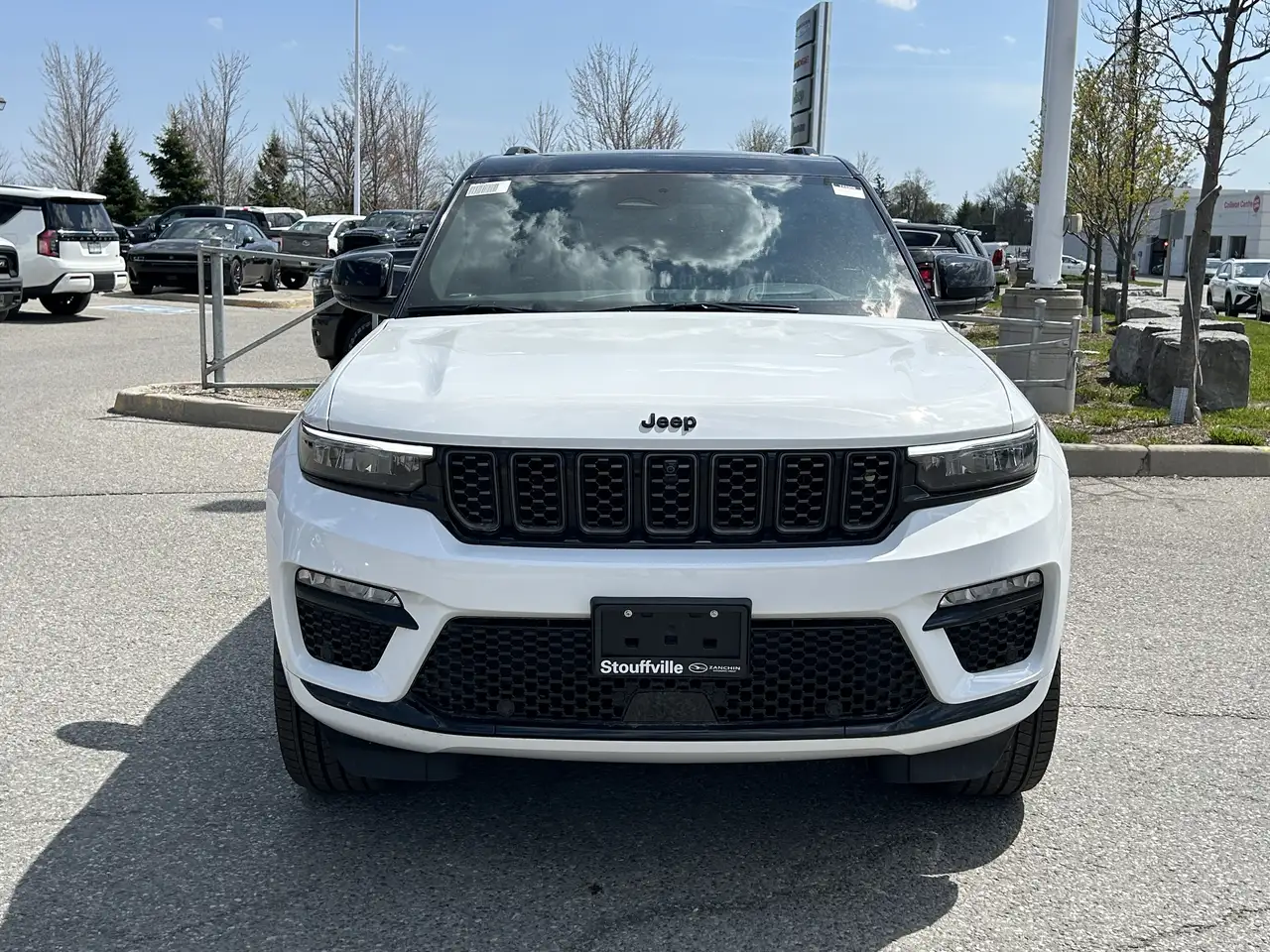 Jeep Grand Cherokee снимка Jeep Grand Cherokee