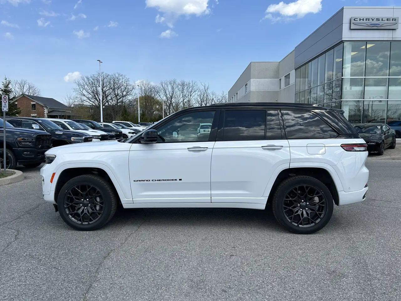Jeep Grand Cherokee снимка Jeep Grand Cherokee