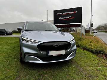 RWD Standard Range 76kWh 268pk