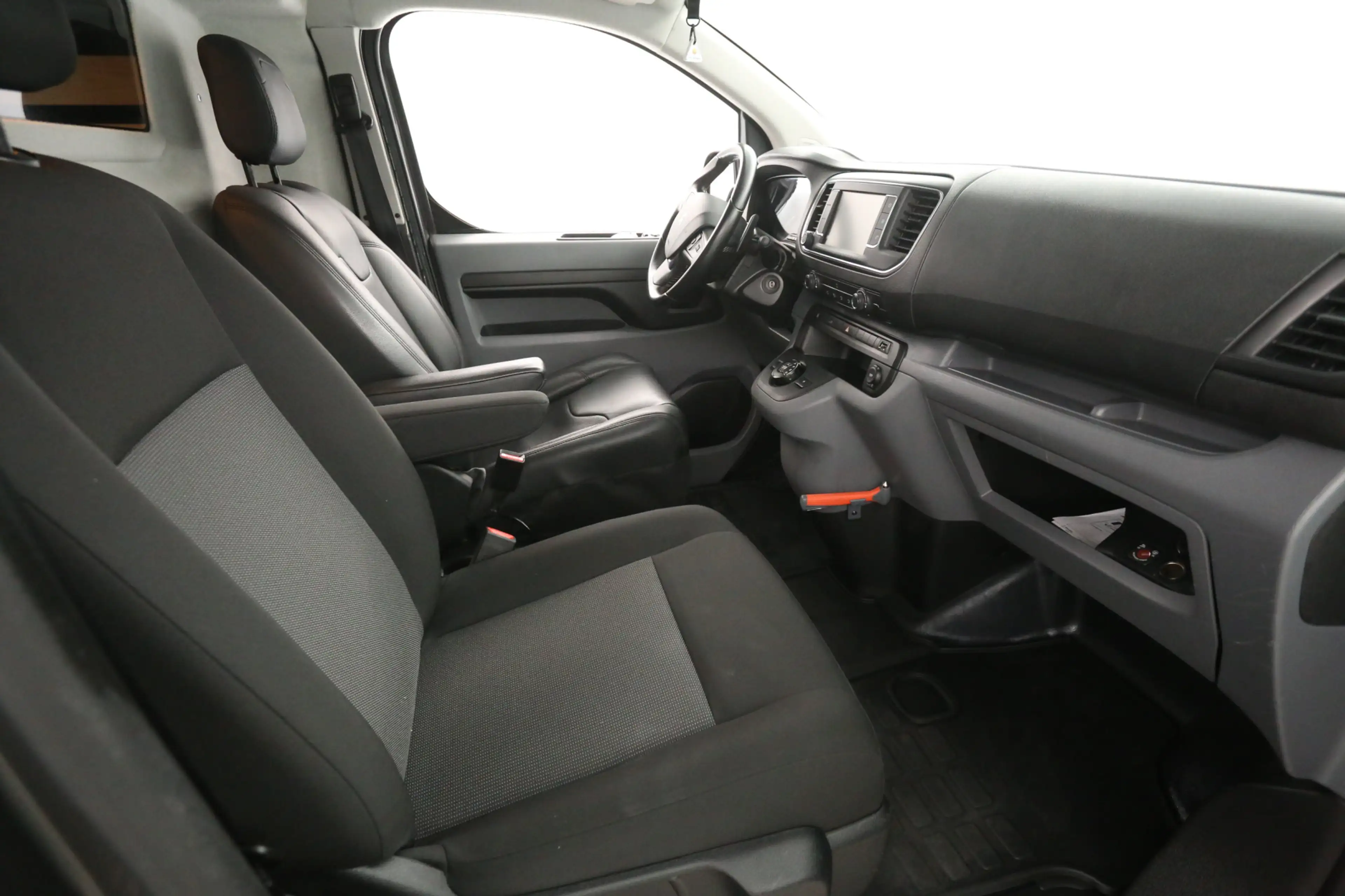 Peugeot Expert 2.0 BlueHDI 145PK L2H1 | Automaat | Airco | Cruise — photo 22
