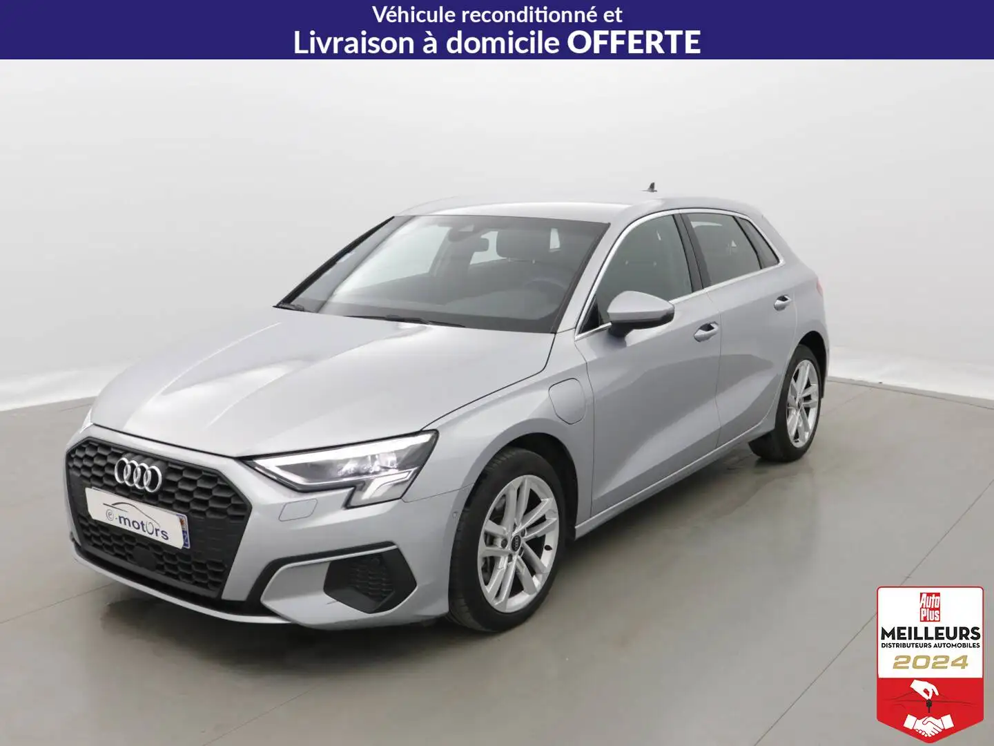 Audi A3 40 TFSIe 204 S tronic 6 Design +GPS Blanc - 1