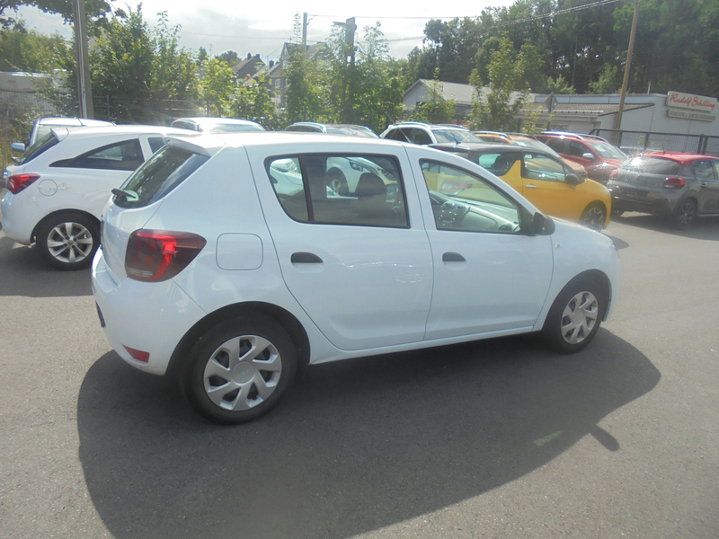 Dacia Sandero Essential,Klima — photo 2