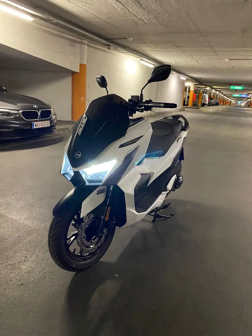 SYM Jet X 125 Weiß - 2