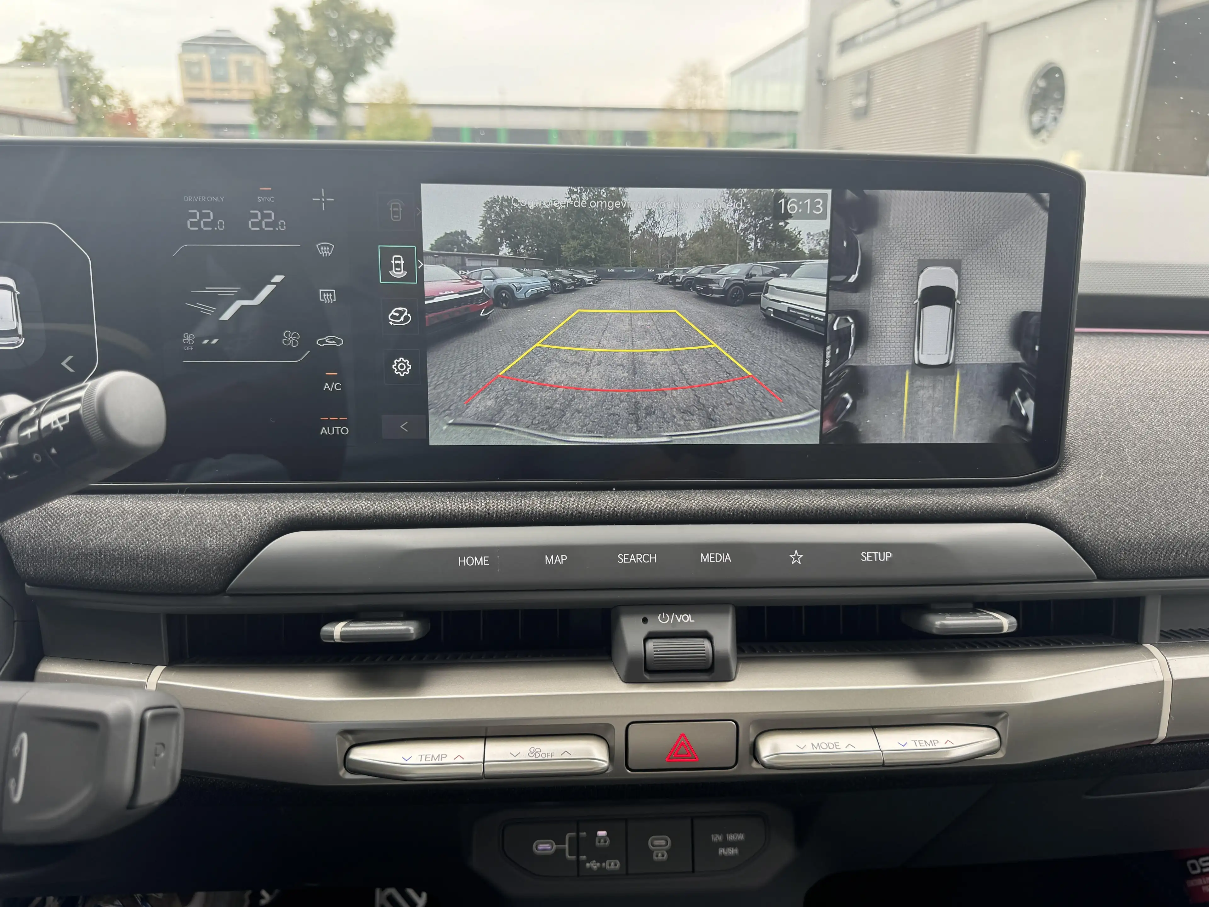 Kia EV3 81,4 kWh GT Line Full Option! — photo 13