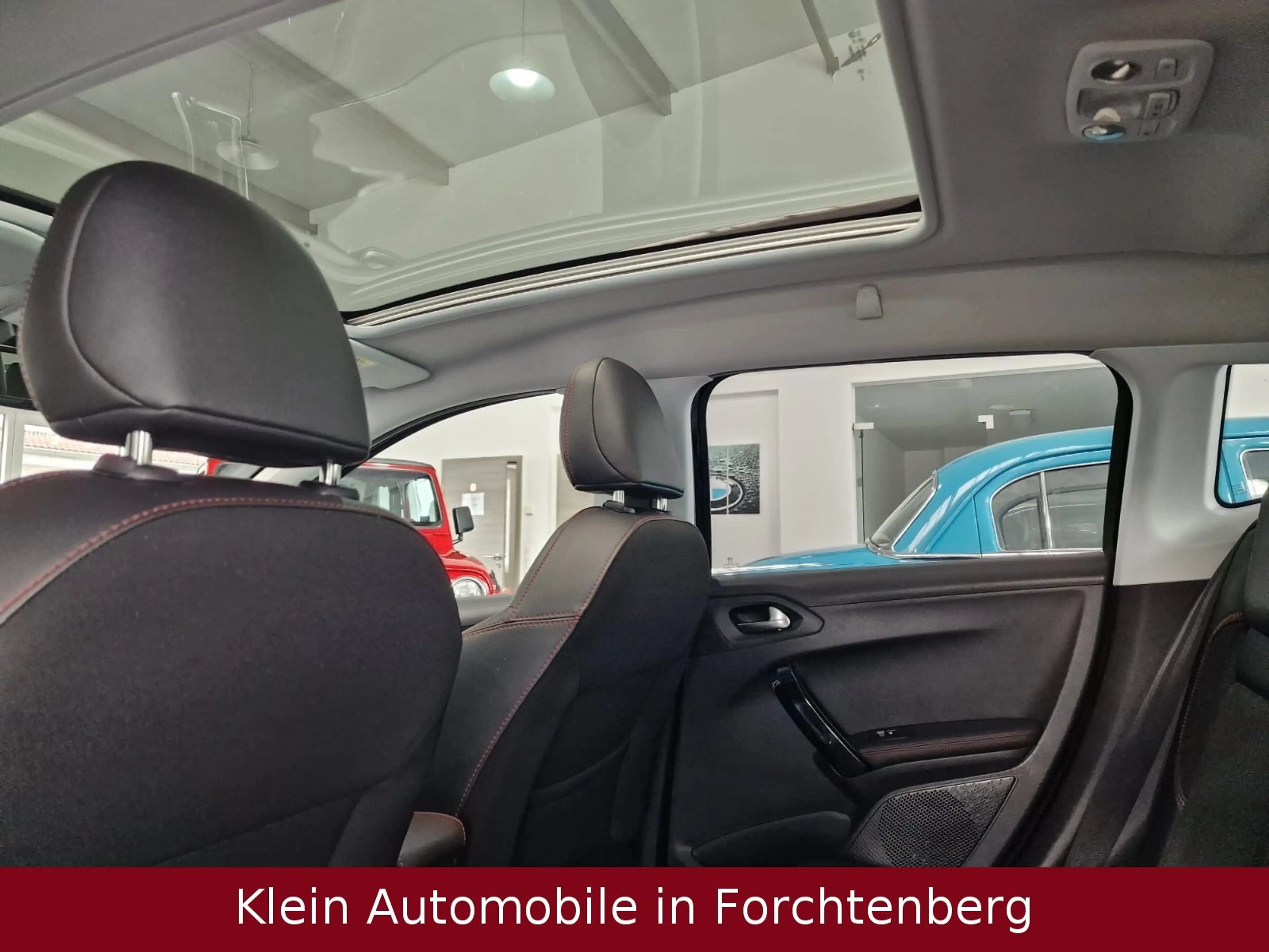 Peugeot 2008 GT Line Sportpaket Leder Navi Panorama — photo 10