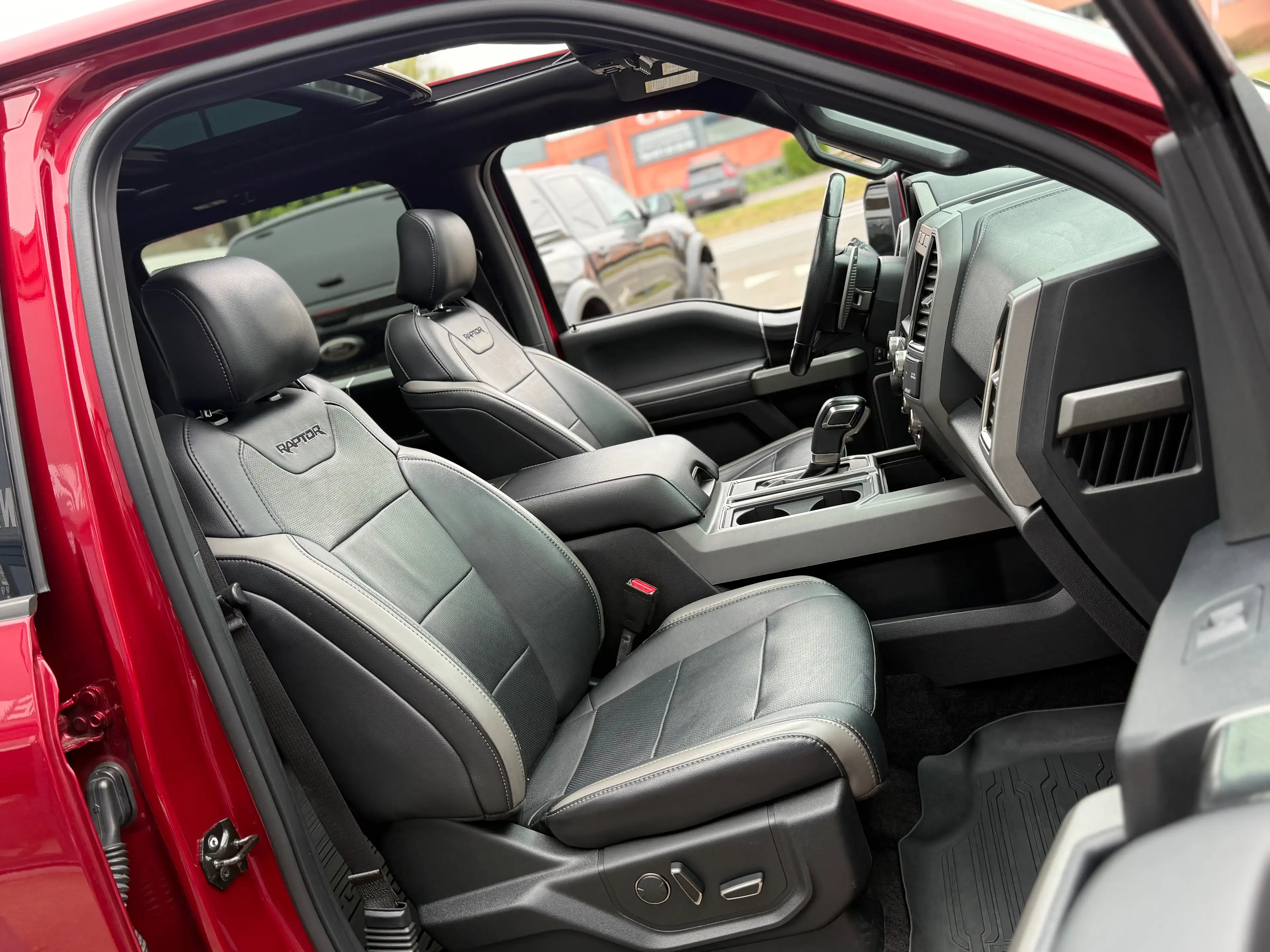 Ford F 150 RAPTOR 3.5 BI-TURBO 336KW TVAC LED GPS CAMERA PANO — photo 11