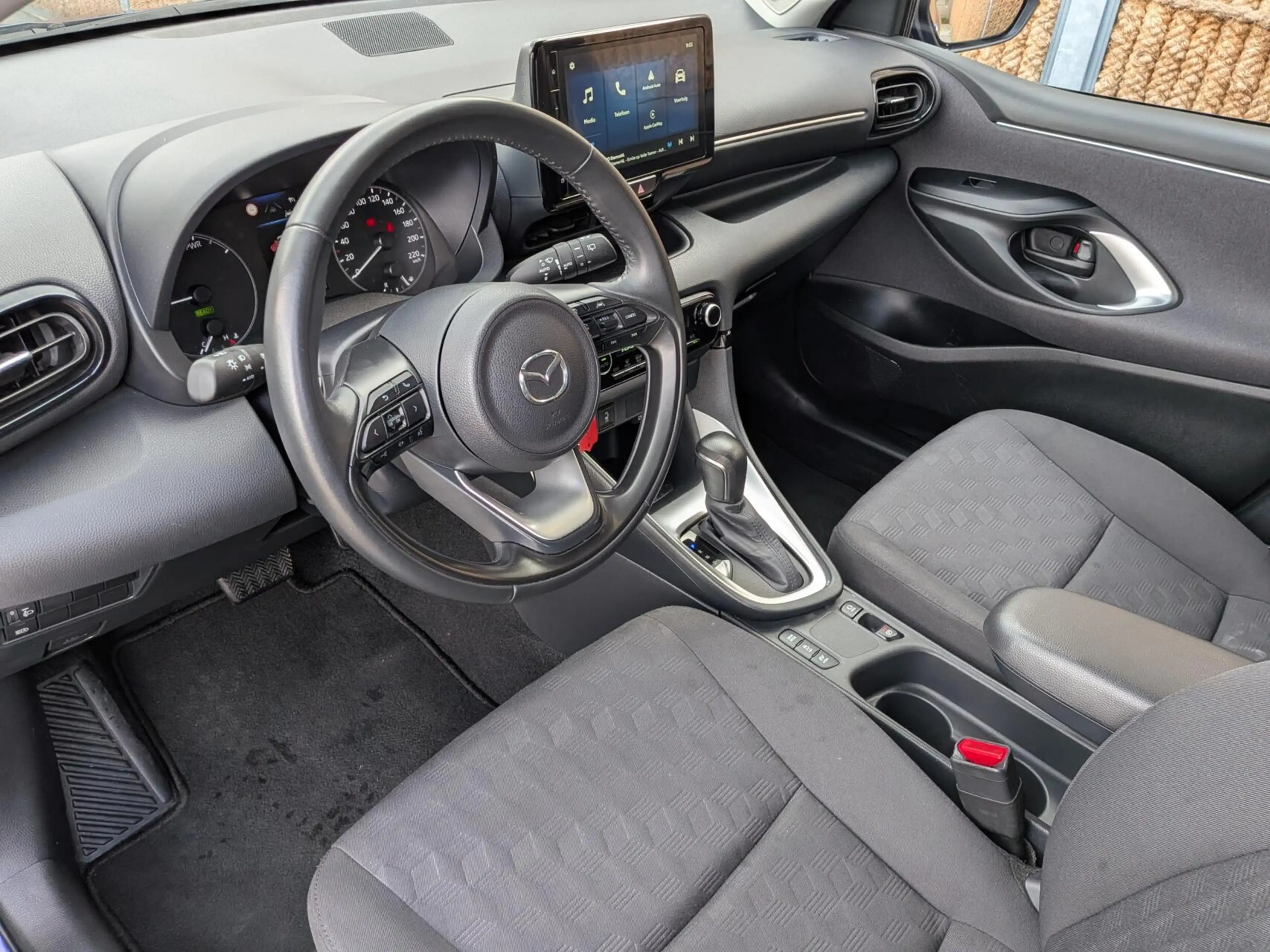 Mazda 2 Hybrid 1.5 Centre-line — photo 8
