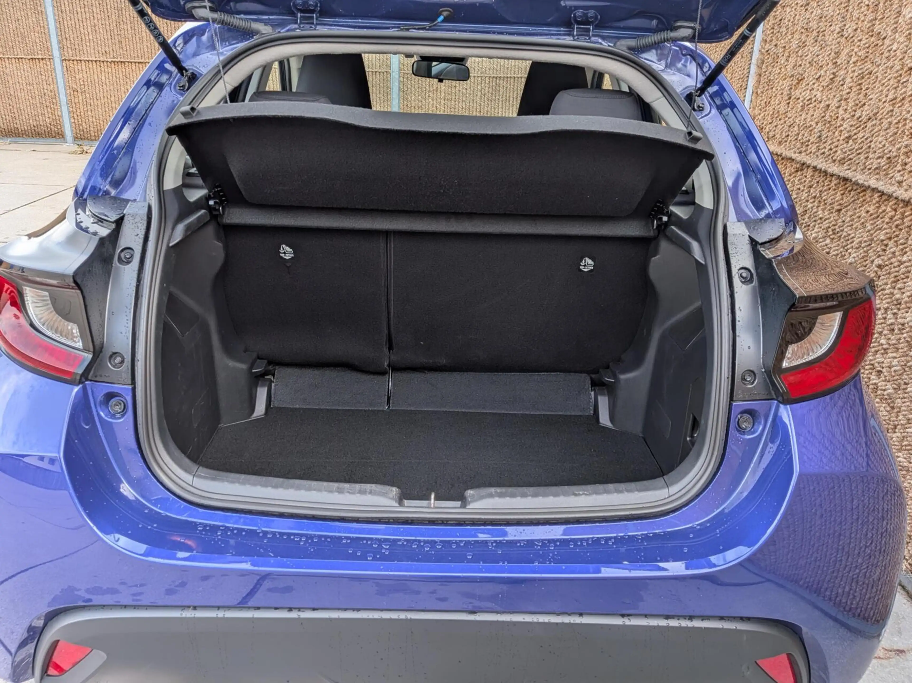 Mazda 2 Hybrid 1.5 Centre-line — photo 10