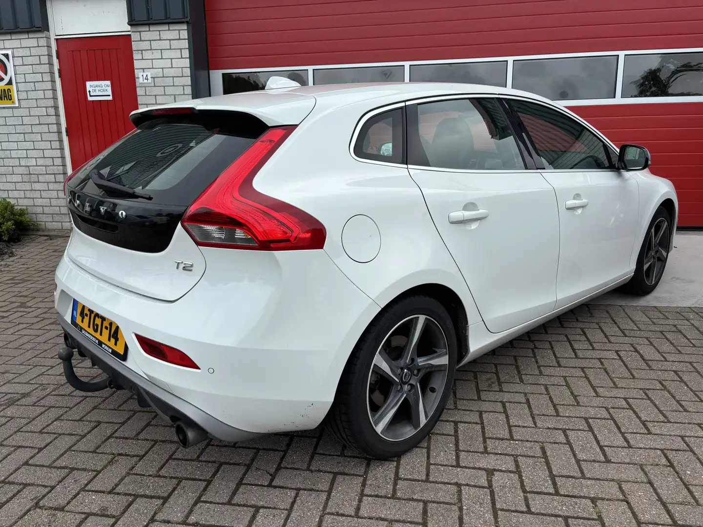 Volvo V40 1.6 T2 R-Design TREKHAAK / NWE D-RIEM / NAVI / CLI Blanco - 2