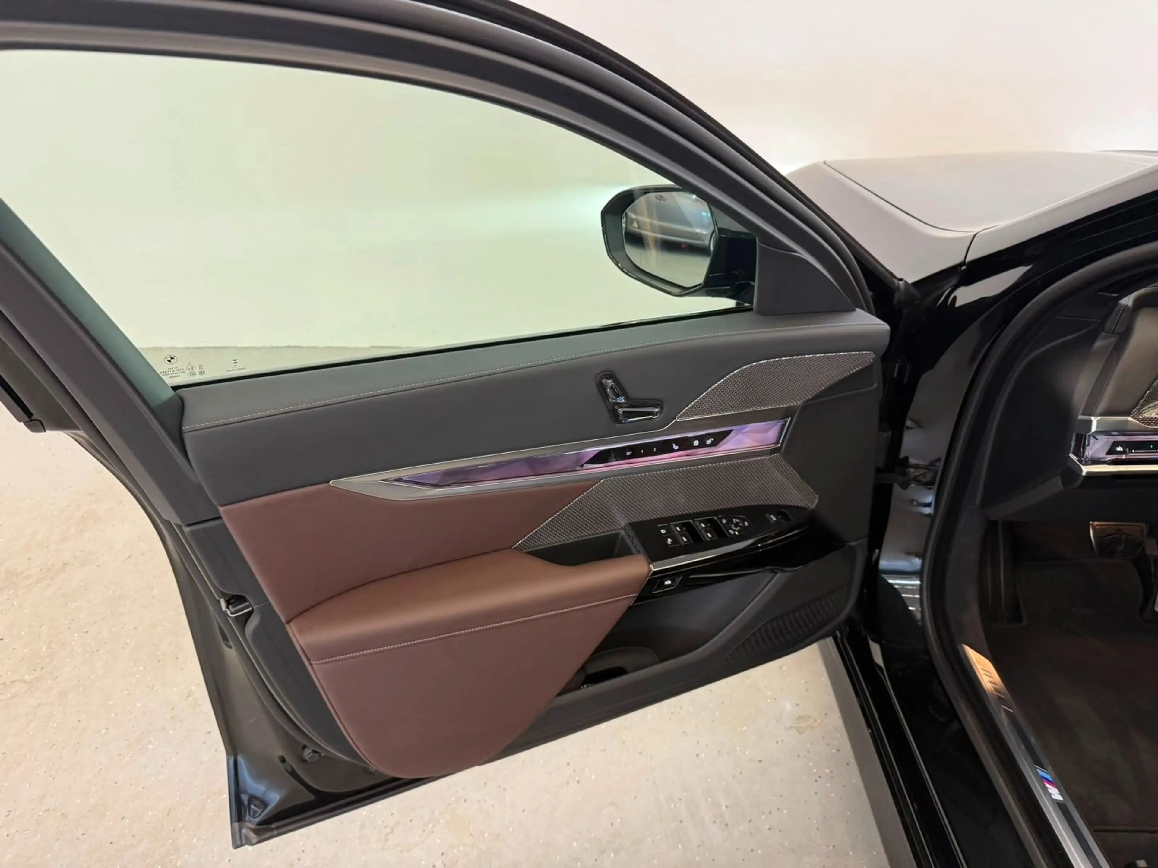 BMW 740 d xDrive M Sport,VOLLAUSST,MWST AUSW,UNFALLFR — photo 9