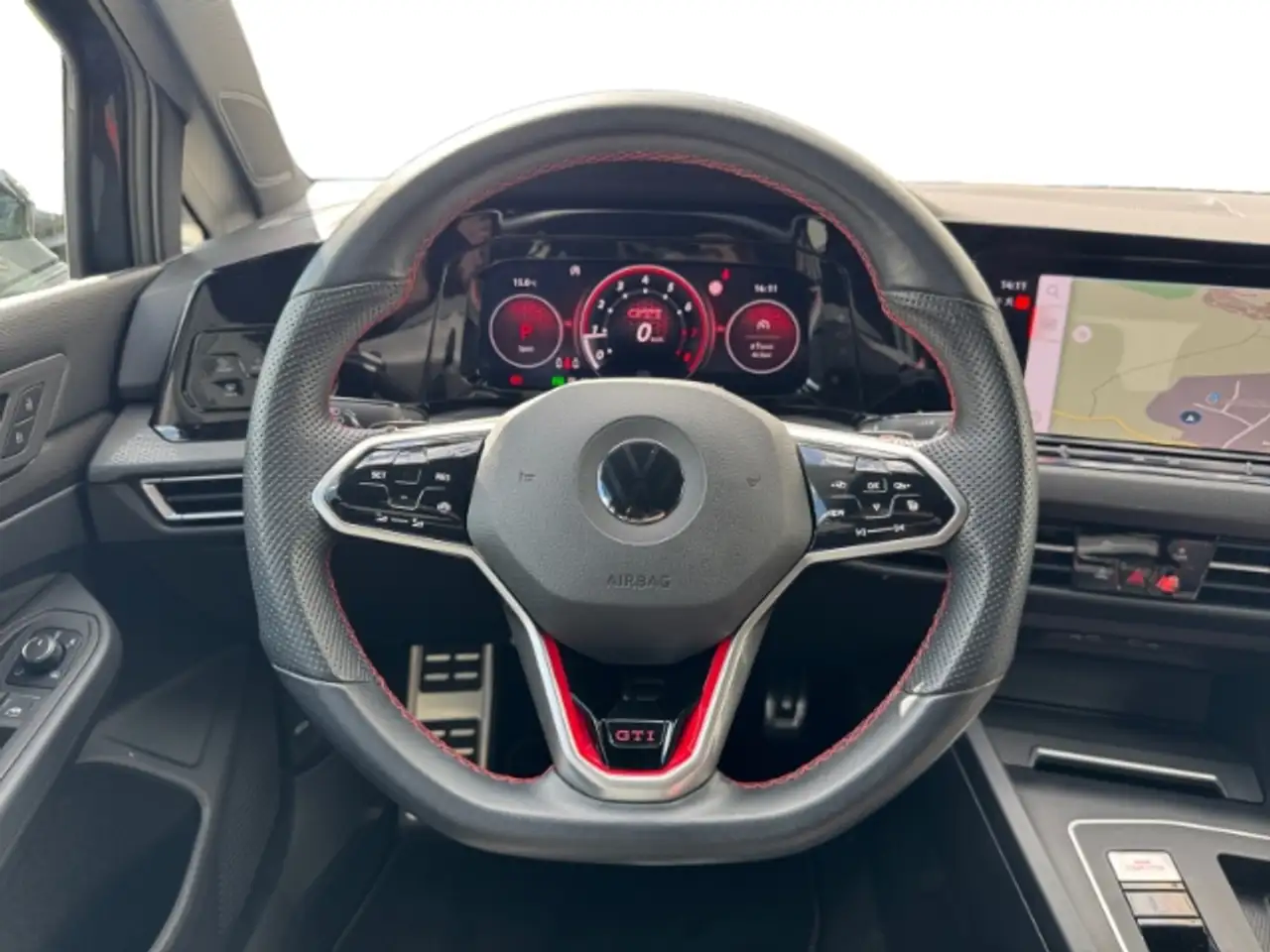 Volkswagen Golf VIII 2.0 TSI Clubsport DSG LED+ NAVI LM19'' APP-CO 12