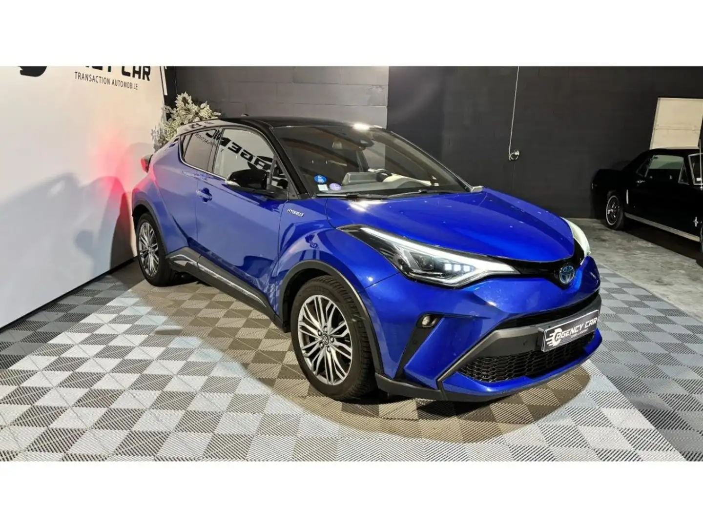 Toyota C-HR 2.0 Hybrid Distinctive - Suivie Blau - 2