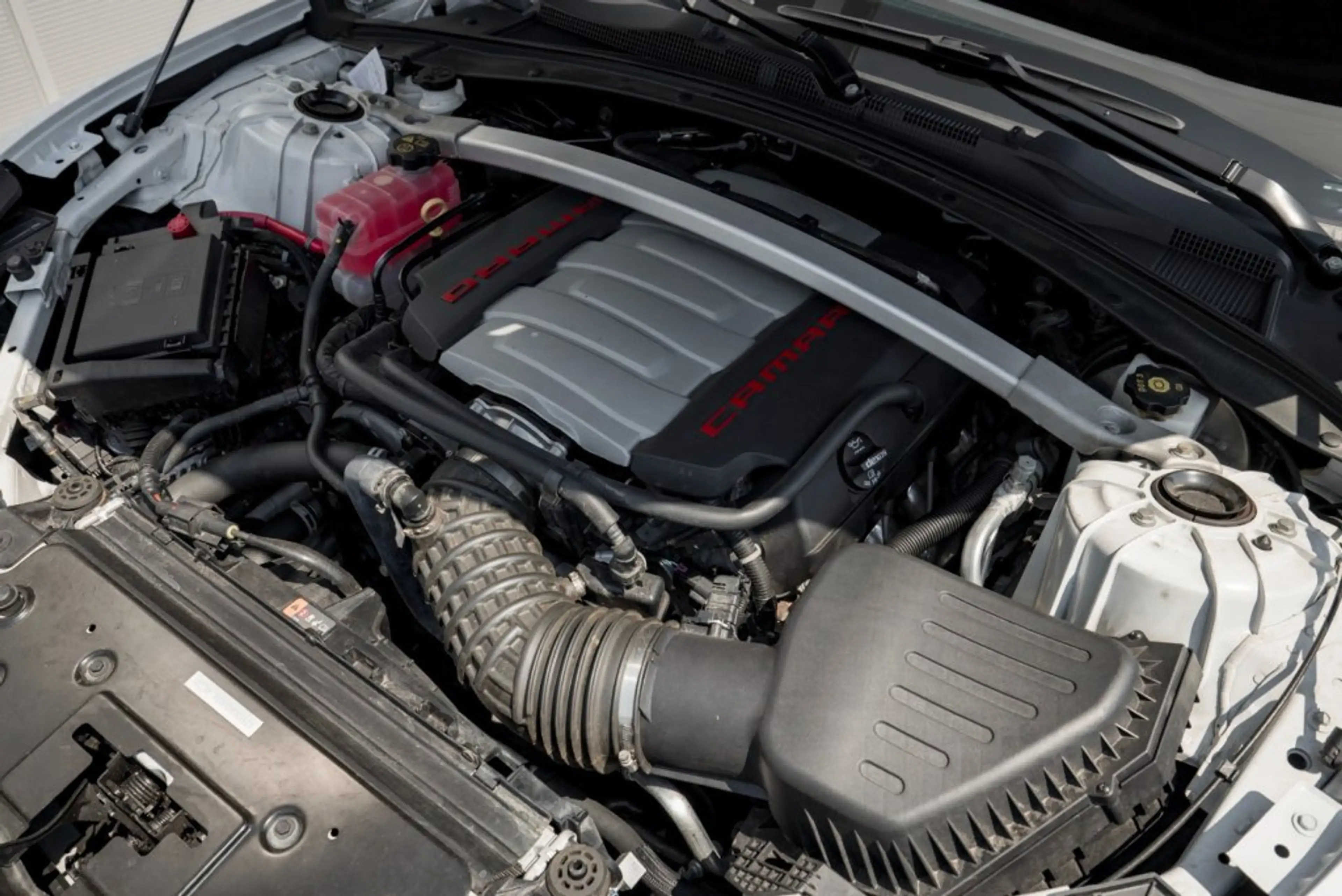 Chevrolet Camaro 2SS Convertible 6,2 L V8 AT RWD — photo 12