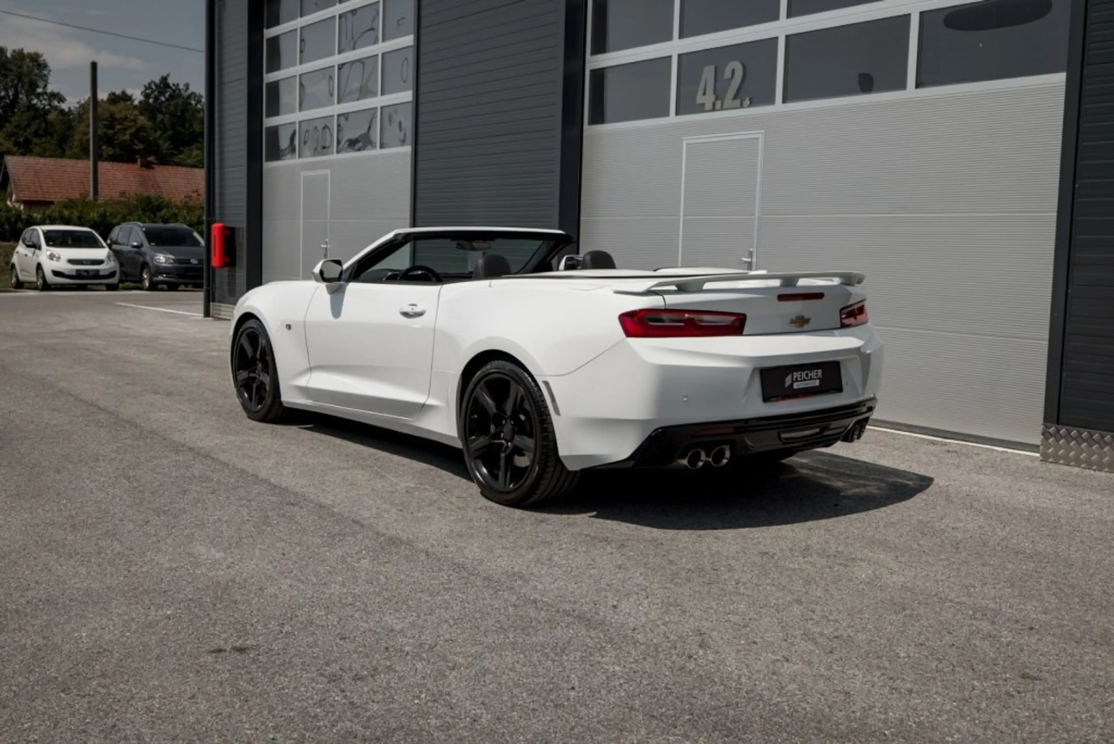 Chevrolet Camaro 2SS Convertible 6,2 L V8 AT RWD — photo 6
