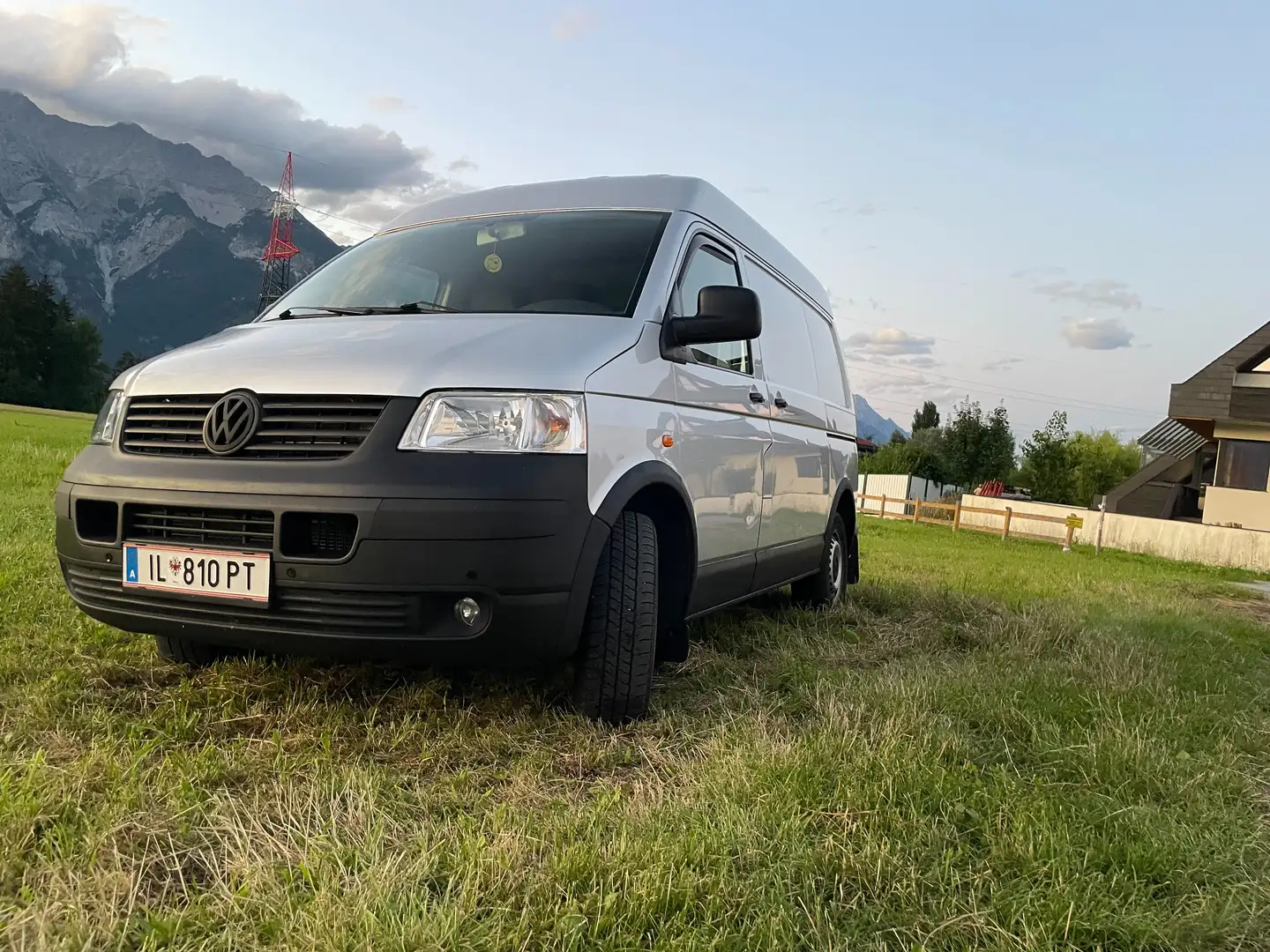Volkswagen T5 Transporter 4motion Doppelschiebetürer Schwerlast 3,0t Plateado - 2