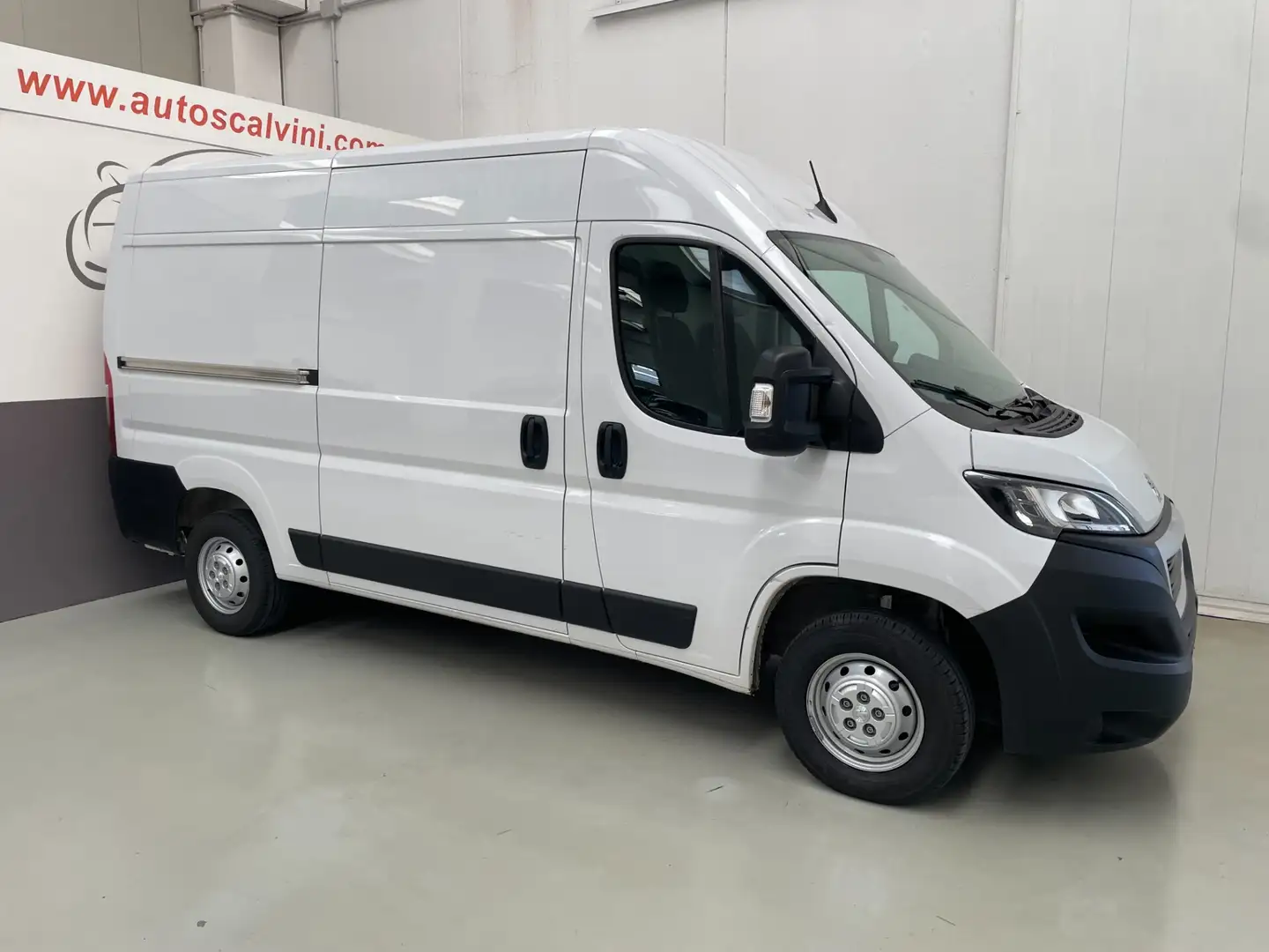 Peugeot Boxer 333 2.2 BlueHDi 140cv L2H2 Furgone Blanc - 1