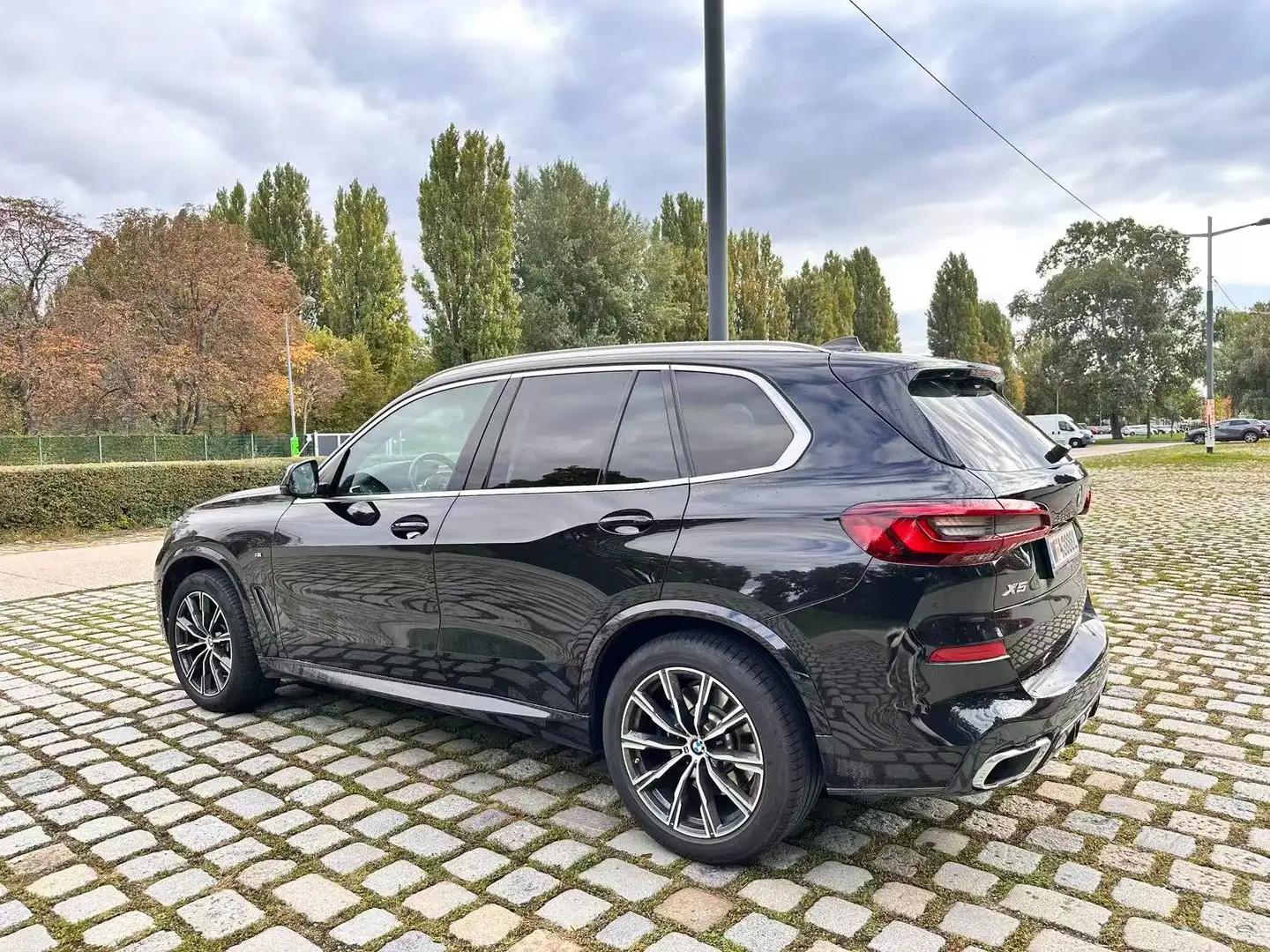 BMW X5 X5 xDrive30d 48V Aut. Head-Up M-Paket DriveAssist Schwarz - 2