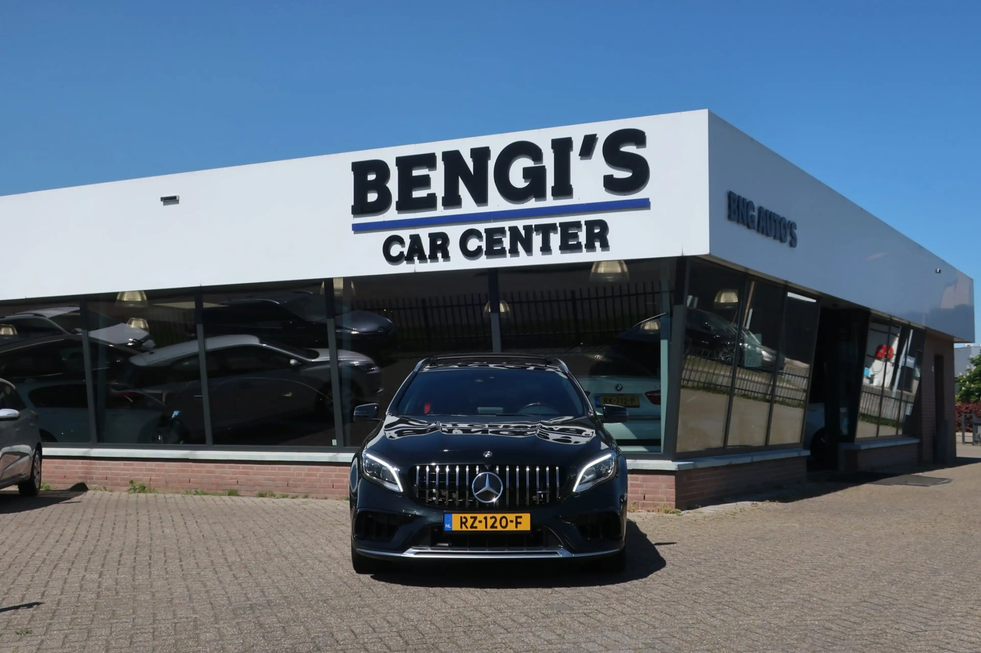 Mercedes-Benz GLA 45 AMG 4MATIC Premium Plus ADAP-CRUIS_360CAM_SFEERVER_H&K — photo 2