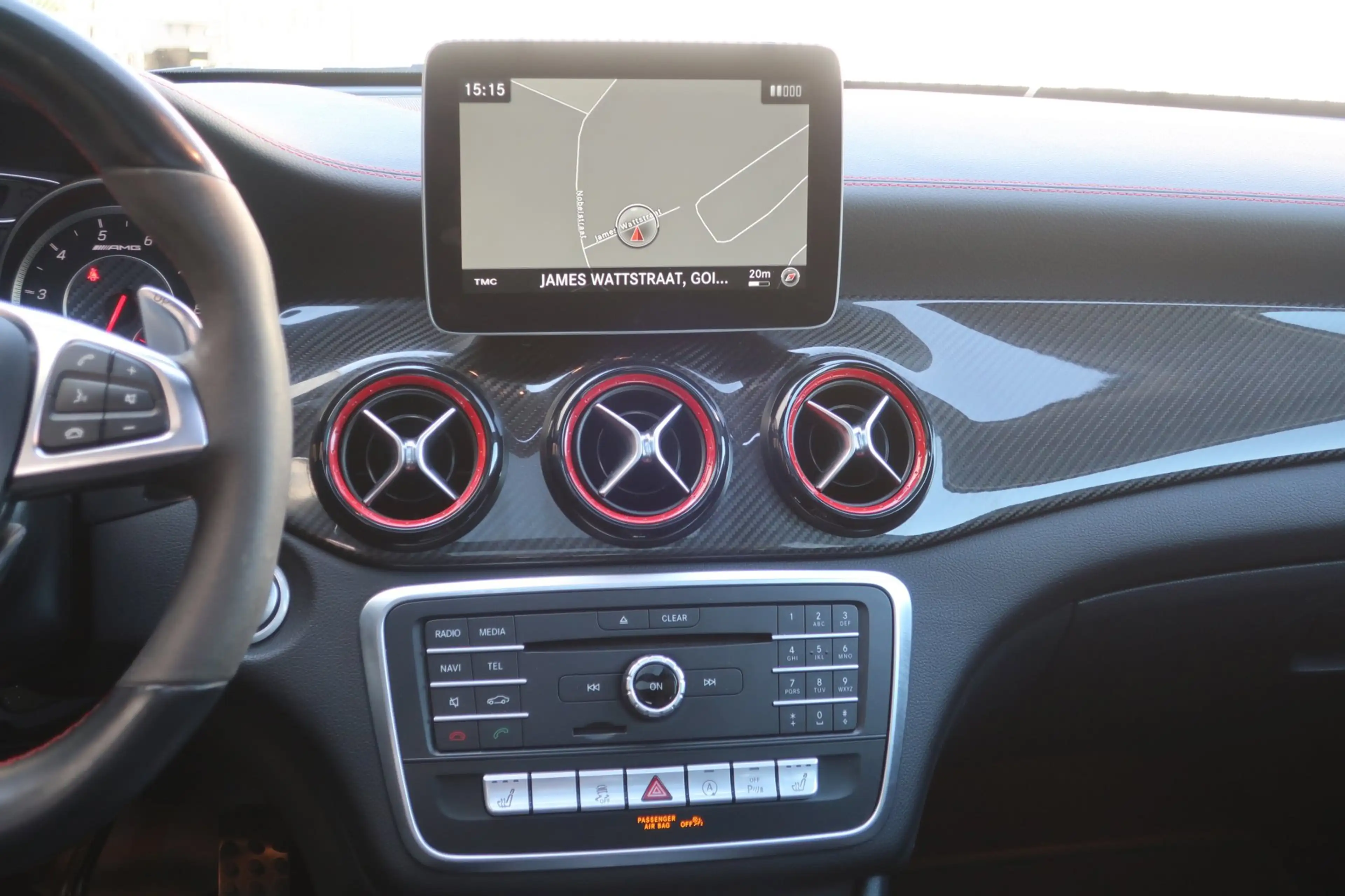Mercedes-Benz GLA 45 AMG 4MATIC Premium Plus ADAP-CRUIS_360CAM_SFEERVER_H&K — photo 13