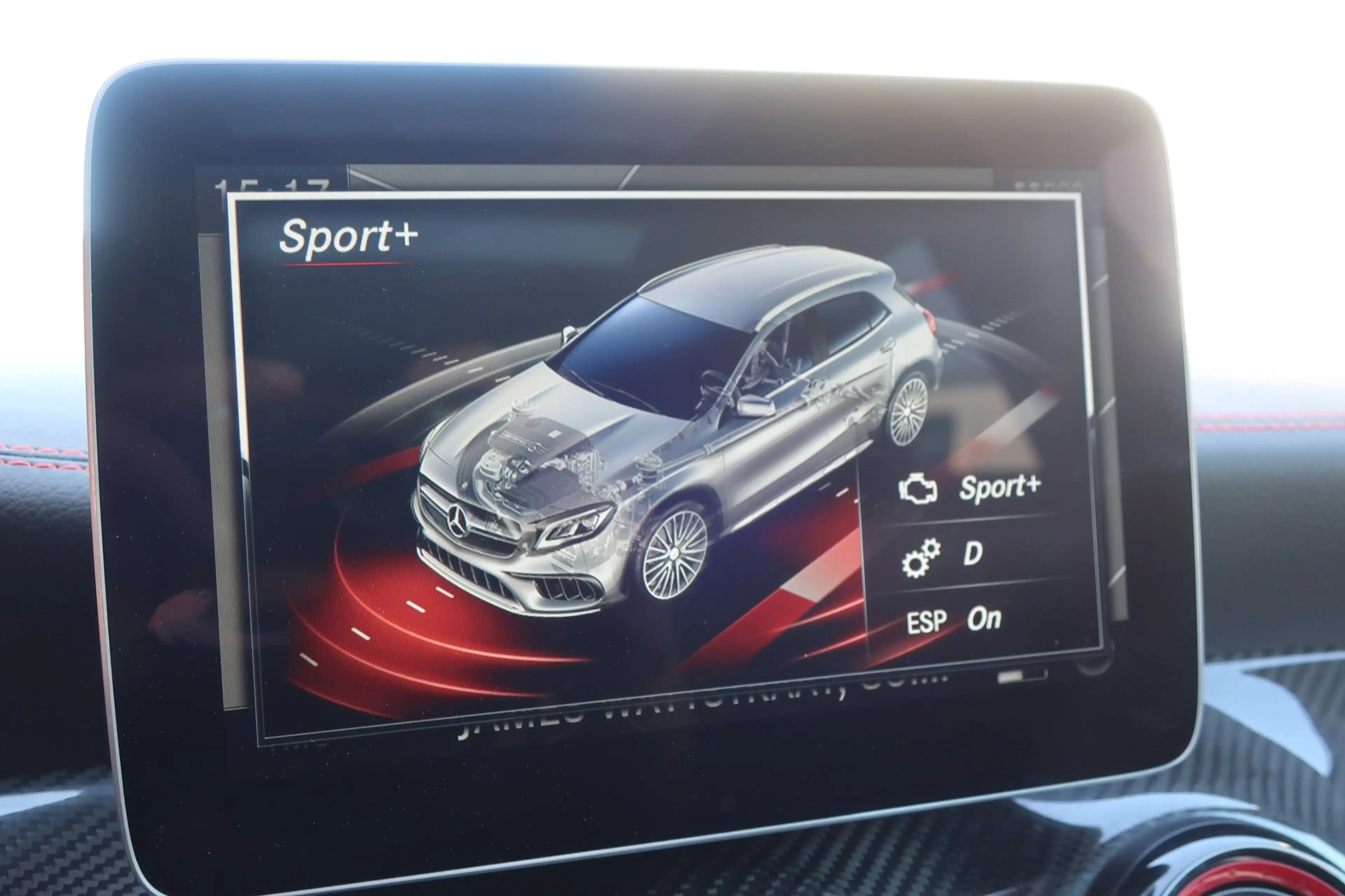 Mercedes-Benz GLA 45 AMG 4MATIC Premium Plus ADAP-CRUIS_360CAM_SFEERVER_H&K — photo 15
