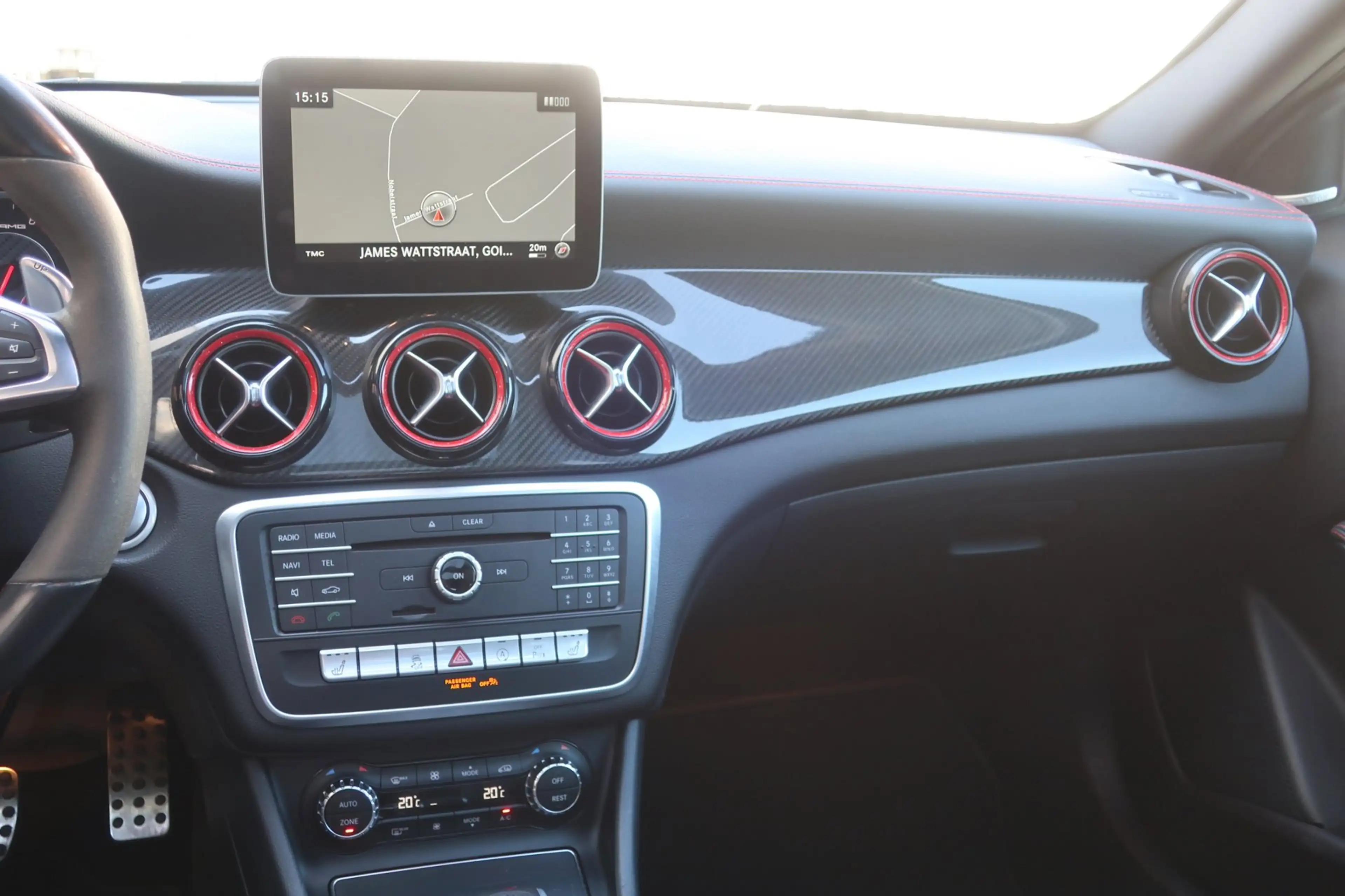 Mercedes-Benz GLA 45 AMG 4MATIC Premium Plus ADAP-CRUIS_360CAM_SFEERVER_H&K — photo 14