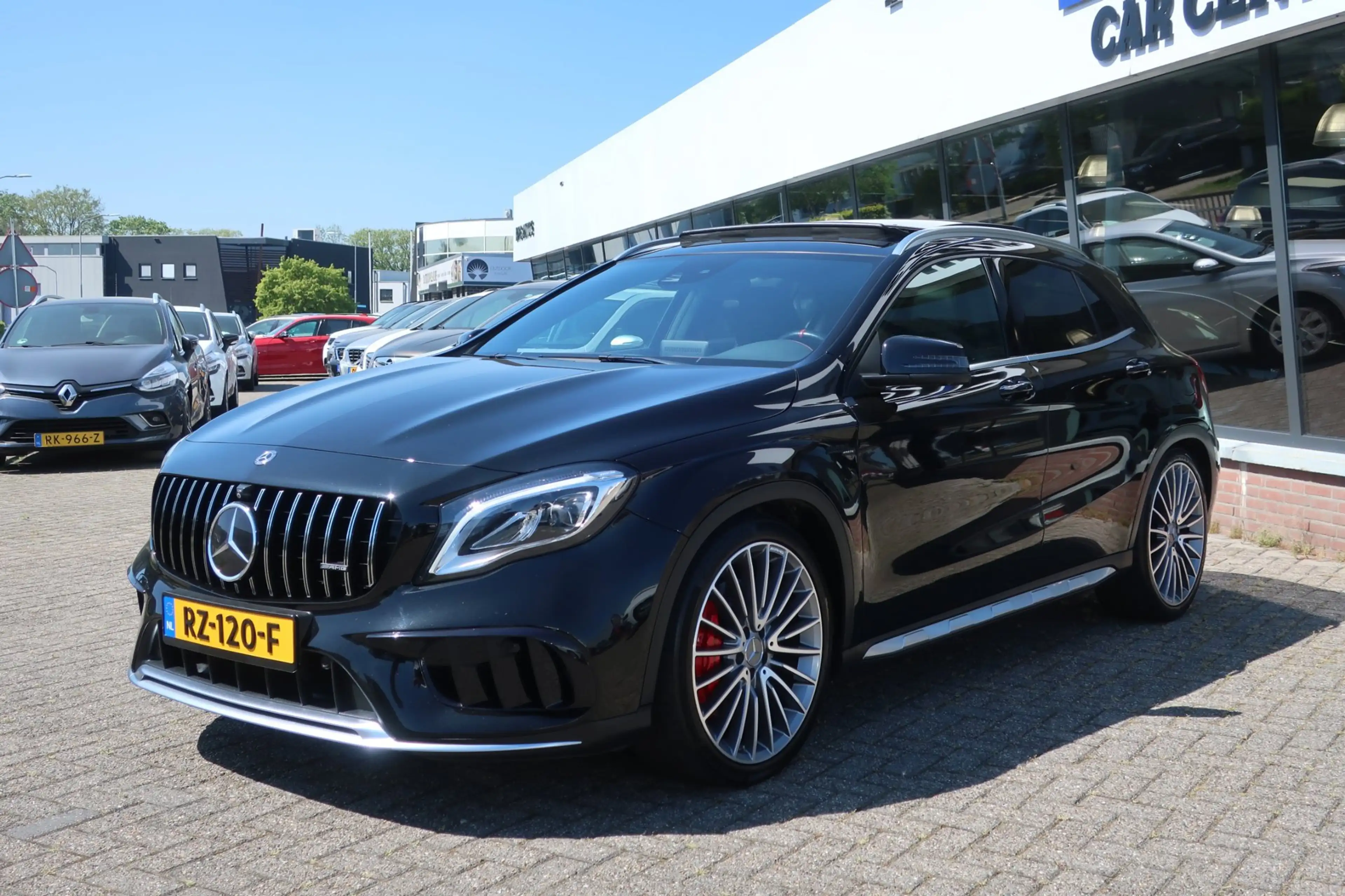 Mercedes-Benz GLA 45 AMG 4MATIC Premium Plus ADAP-CRUIS_360CAM_SFEERVER_H&K — photo 3