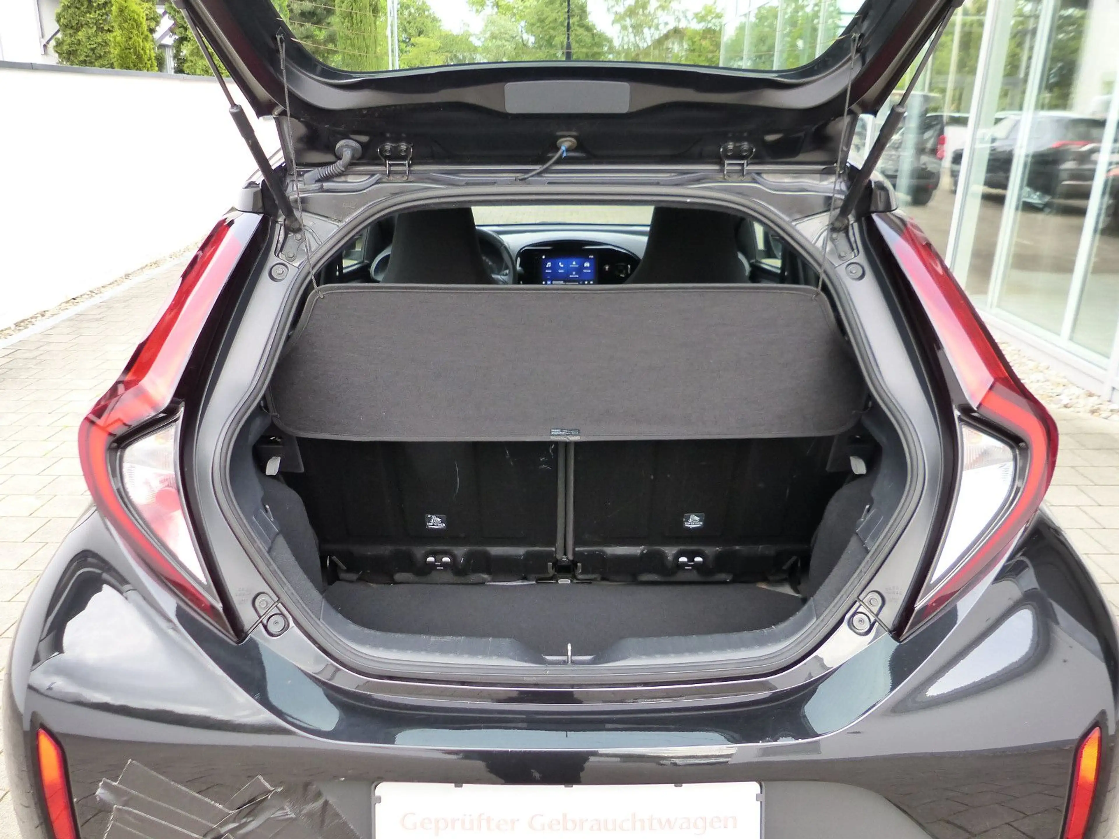Toyota Aygo X Automatik Business Kamera CarPlay Sitzhzg — photo 8