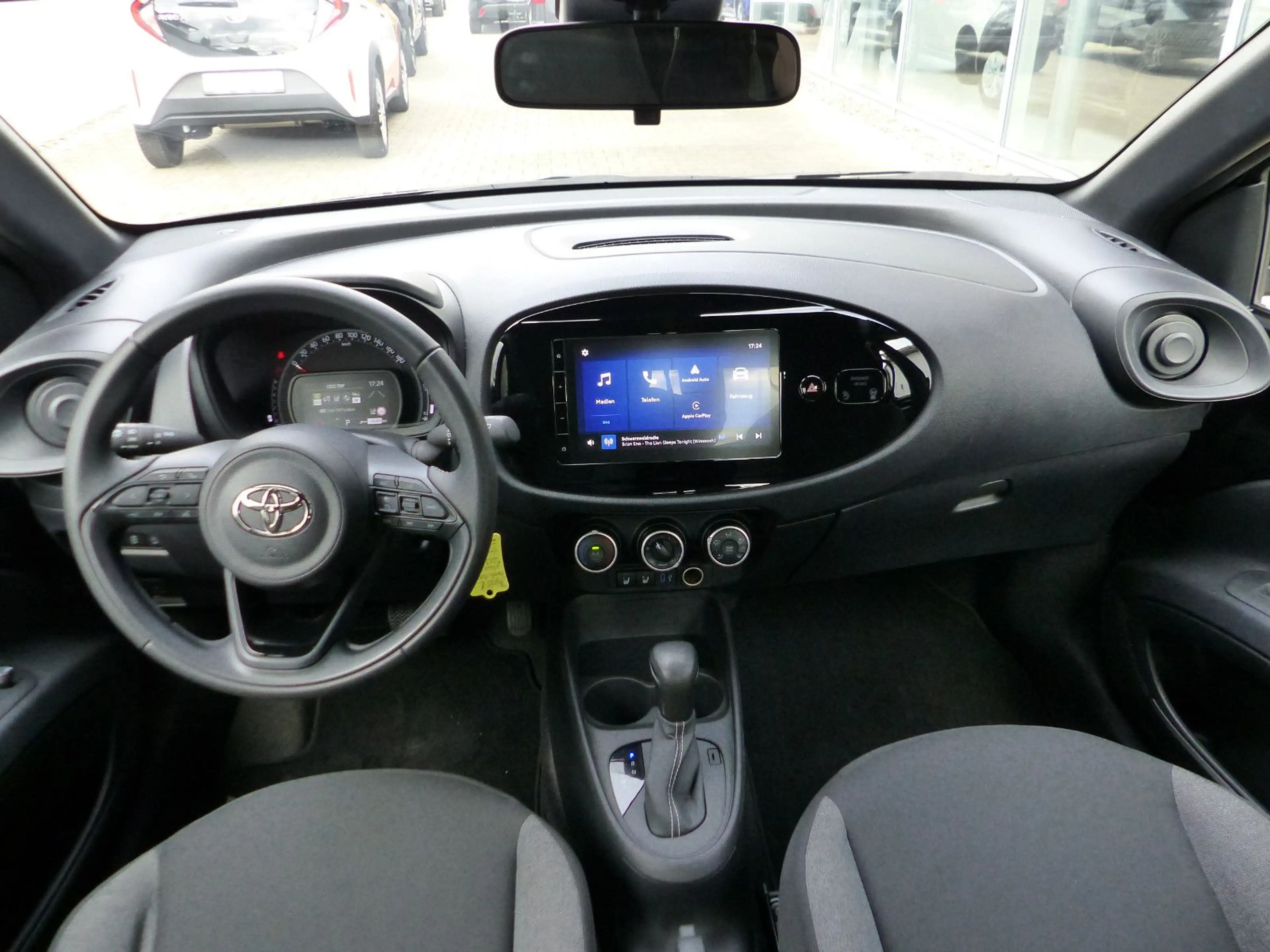 Toyota Aygo X Automatik Business Kamera CarPlay Sitzhzg — photo 6