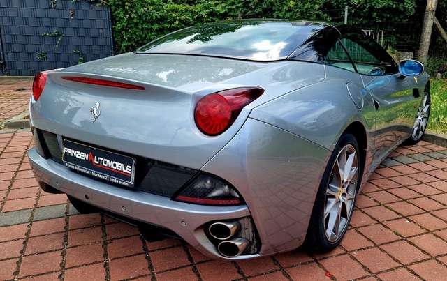 Ferrari California 4.3 V8*Keramik *Bi-Color*Scheckheft