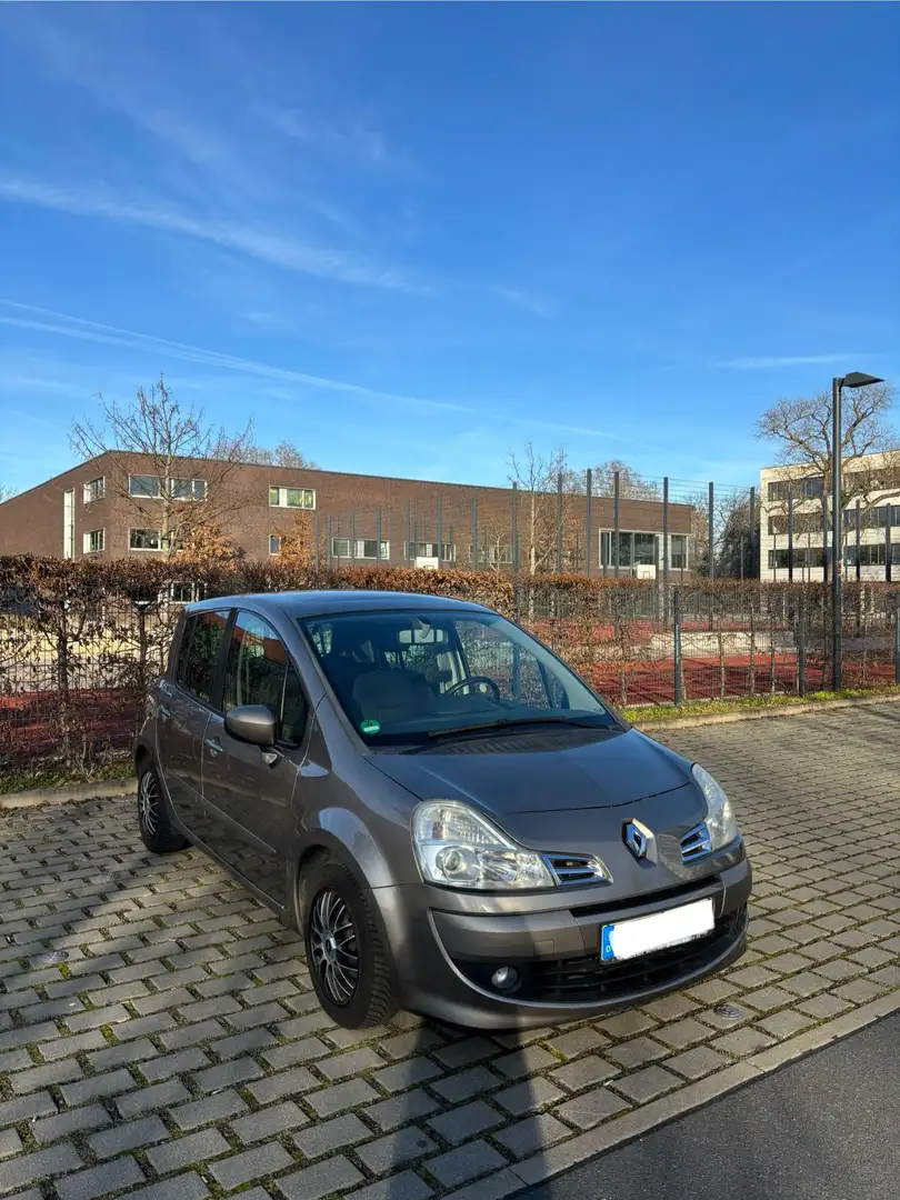 Renault Modus 1.2 16V Quickshift Dynamique Beige - 1