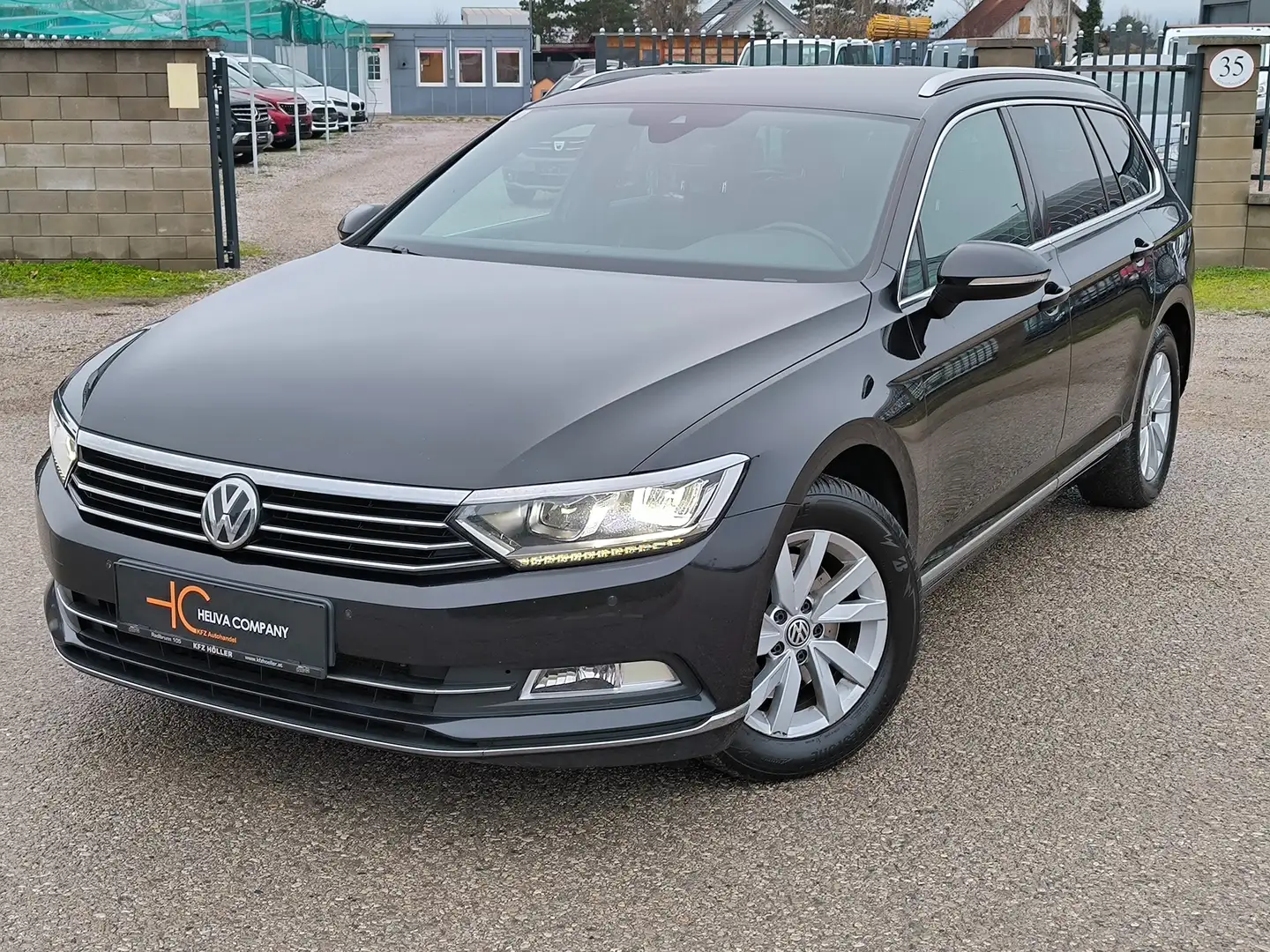 Volkswagen Passat Variant Passat Variant Highline 2,0 TDI SCR DSG Highline Schwarz - 1