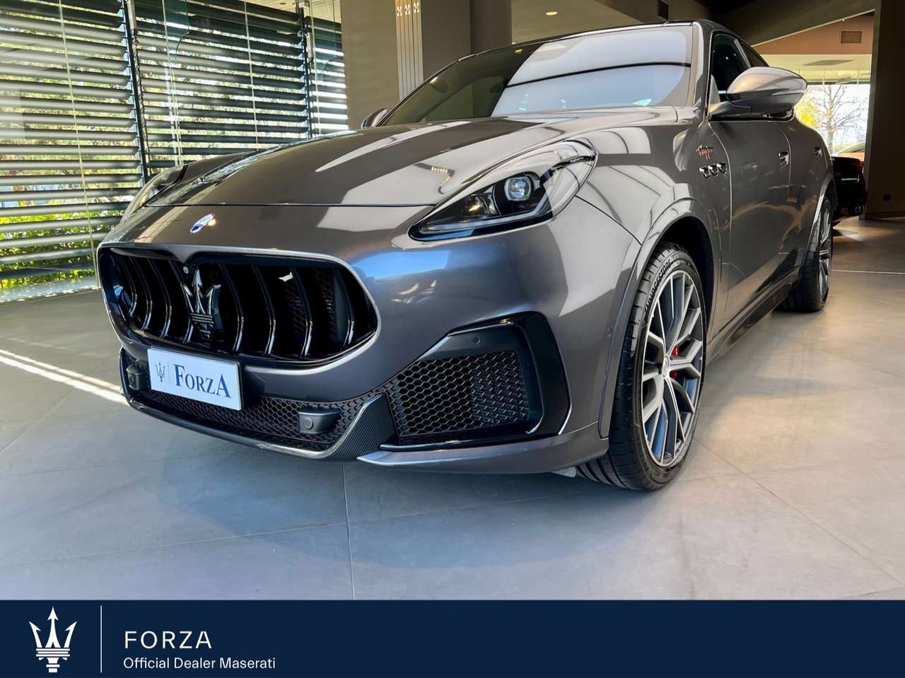 Maserati Grecale 3.0 V6 Trofeo 530cv auto
