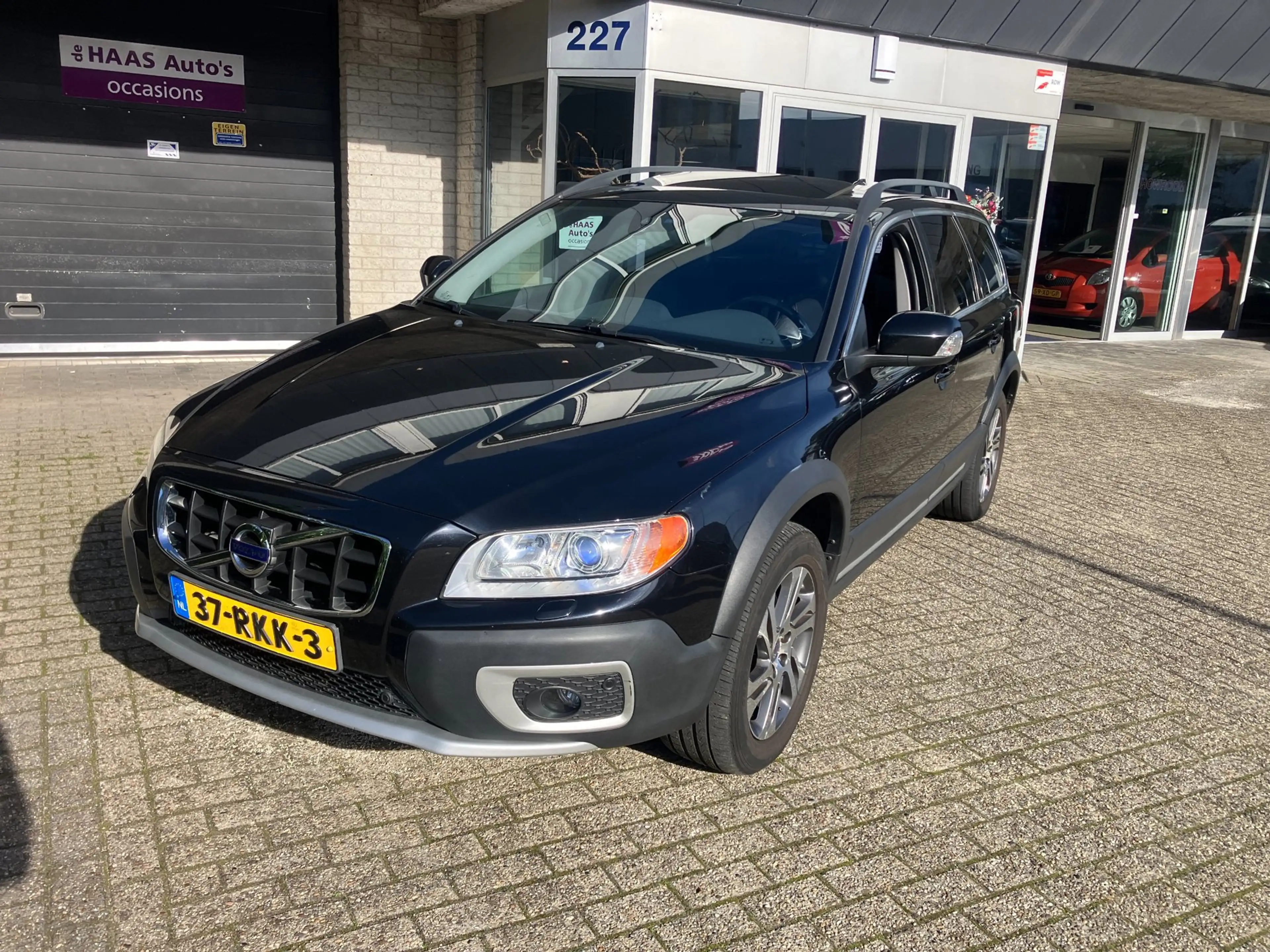 Volvo XC70 2.0 D3 FWD Limited Edition / EURO-5 / 5-CILINDER / — photo 11