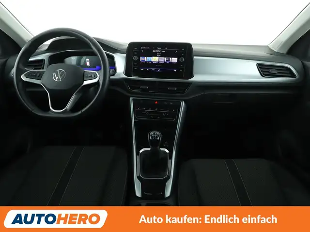 Volkswagen T-Roc view 12