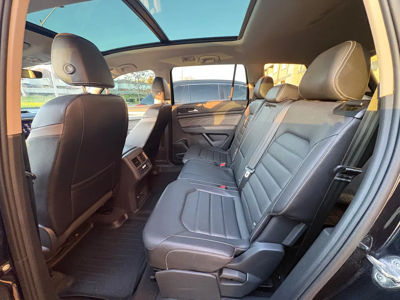 Volkswagen Atlas снимка Volkswagen Atlas