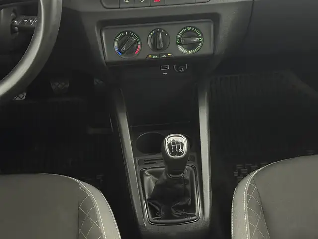 Skoda Fabia view 12