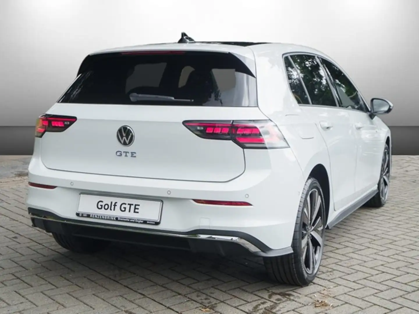 Volkswagen Golf VIII PA GTE eHybrid AHK DCC Matrix Blanc - 2