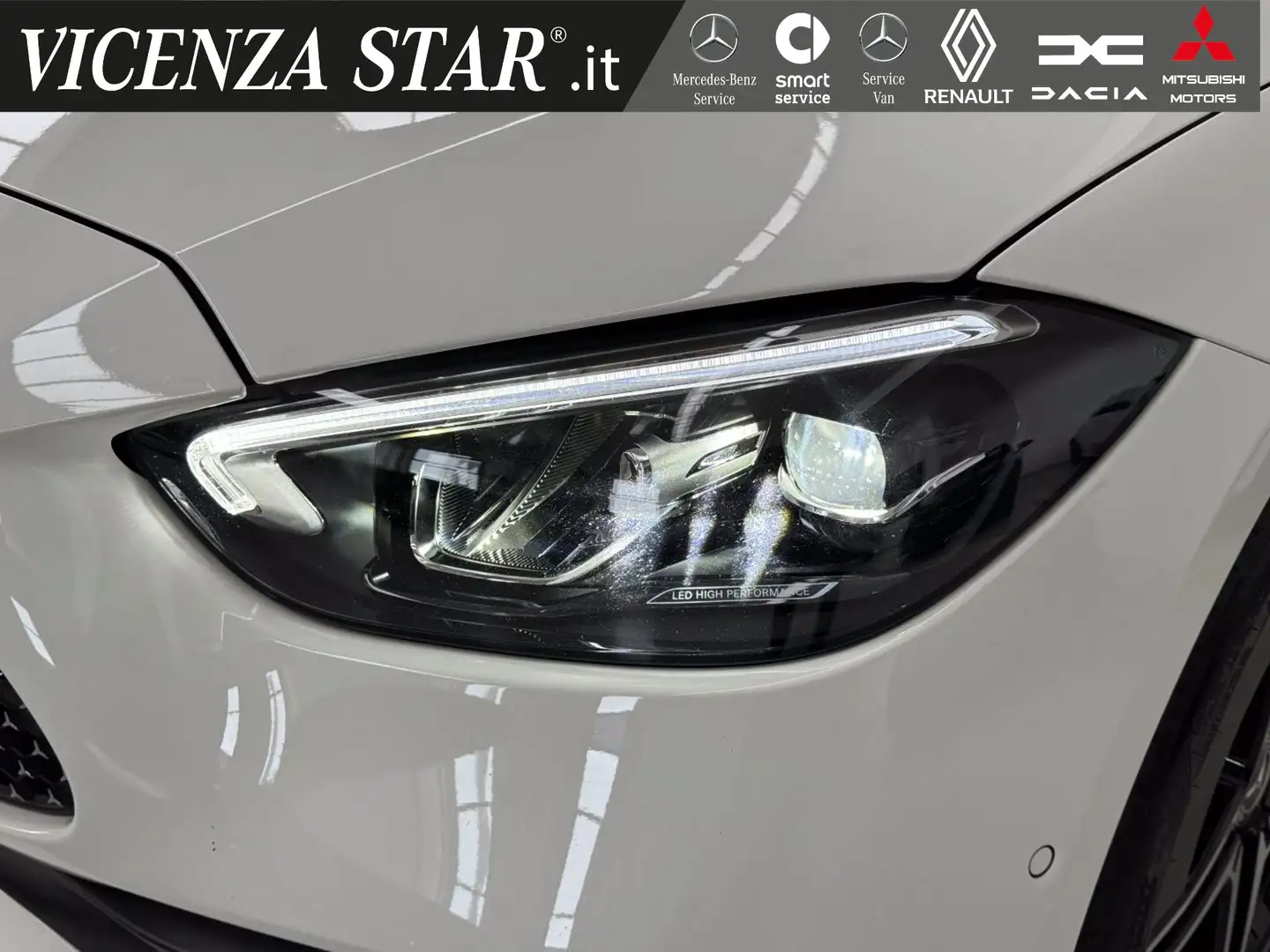 Mercedes-Benz C 200 d MHV S.W. AMG PREMIUM Bianco - 2