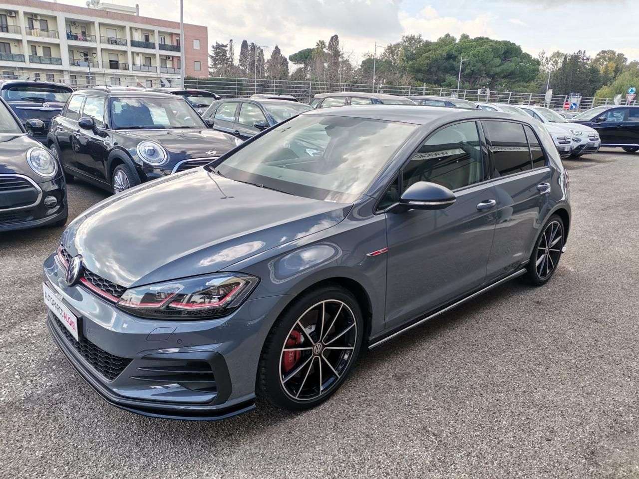 Volkswagen Golf GTI
