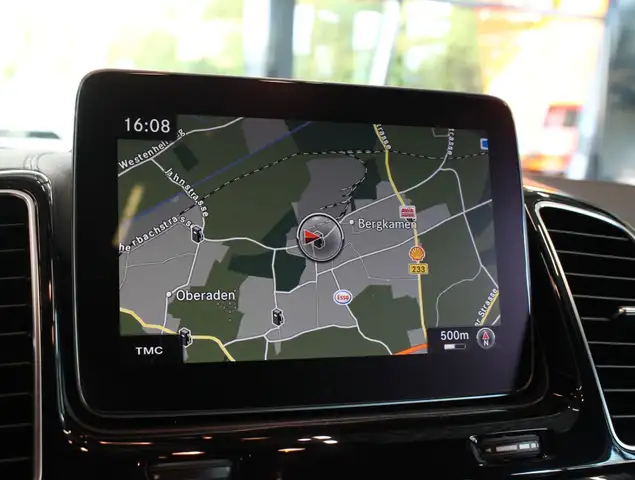 Mercedes-Benz Gle view 22
